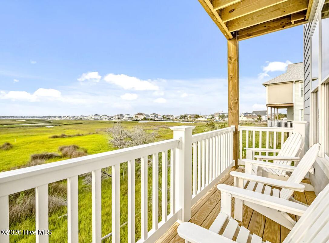 100 Salt Marsh Way Property Photo 2
