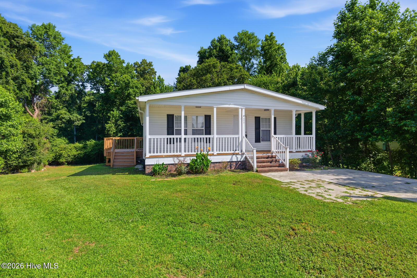 307 Shipmans Pike Property Photo 1