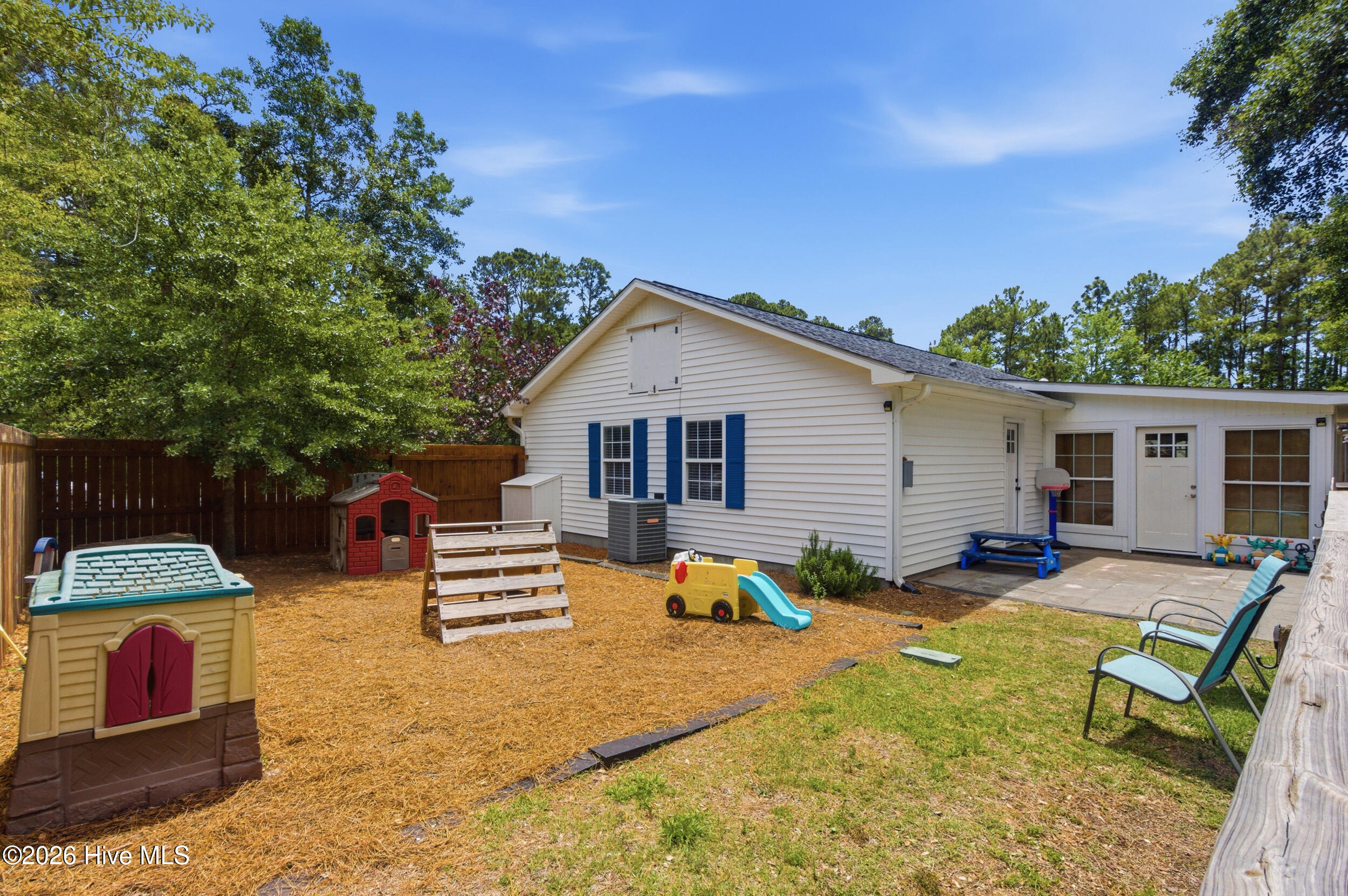 245 Barrington Ridge Property Photo 32