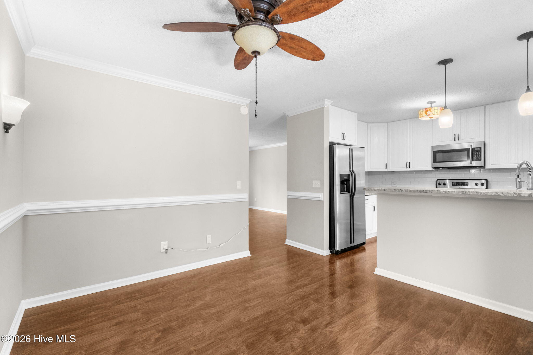 304 75th Avenue N Apt A Property Photo 13
