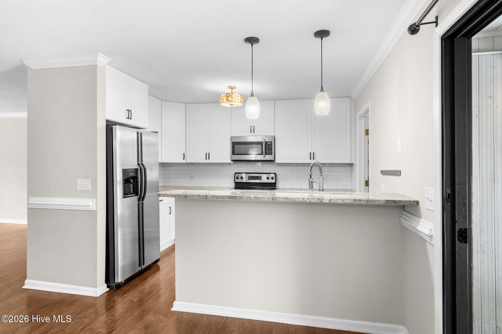 304 75th Avenue N Apt A Property Photo 14