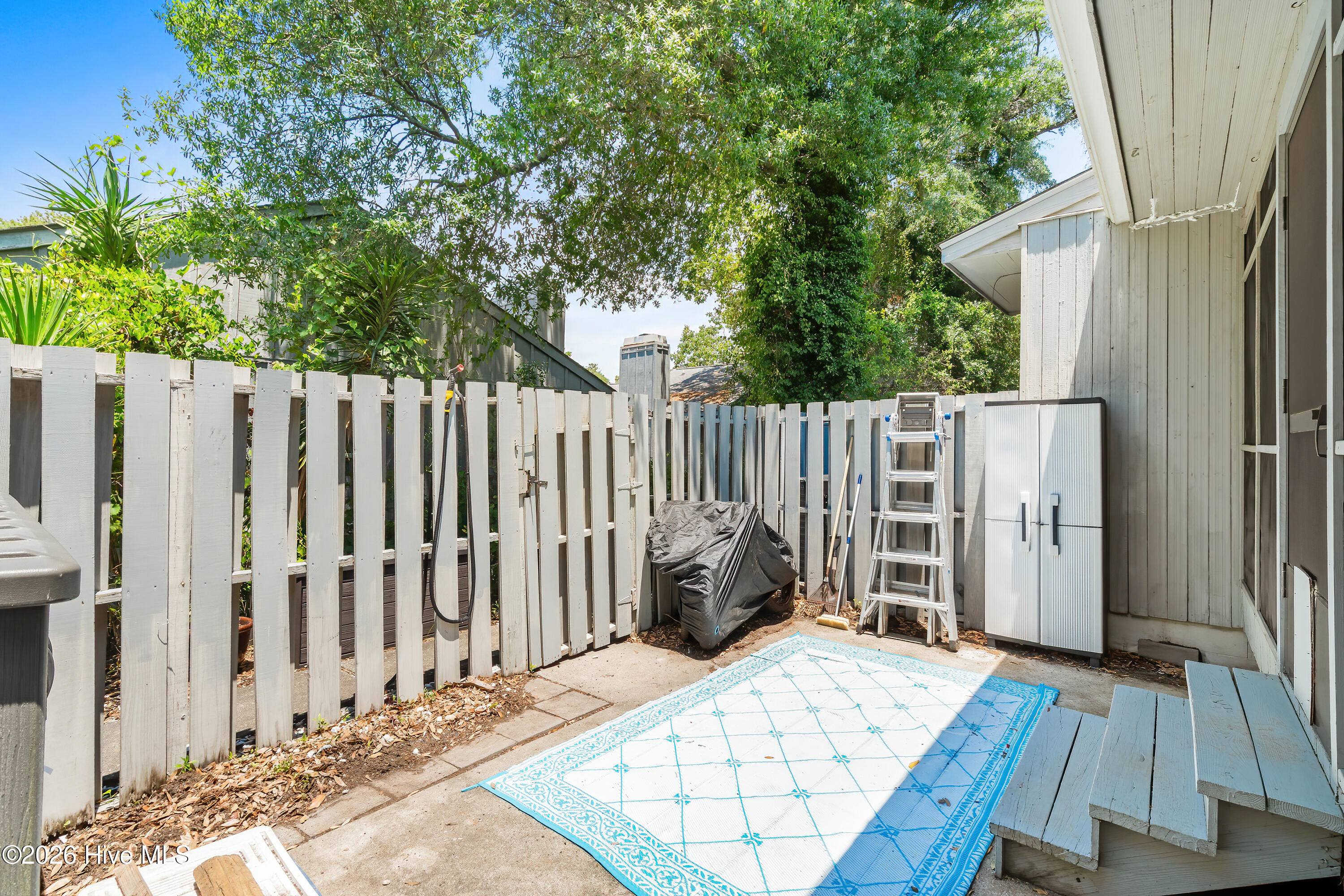 304 75th Avenue N Apt A Property Photo 60