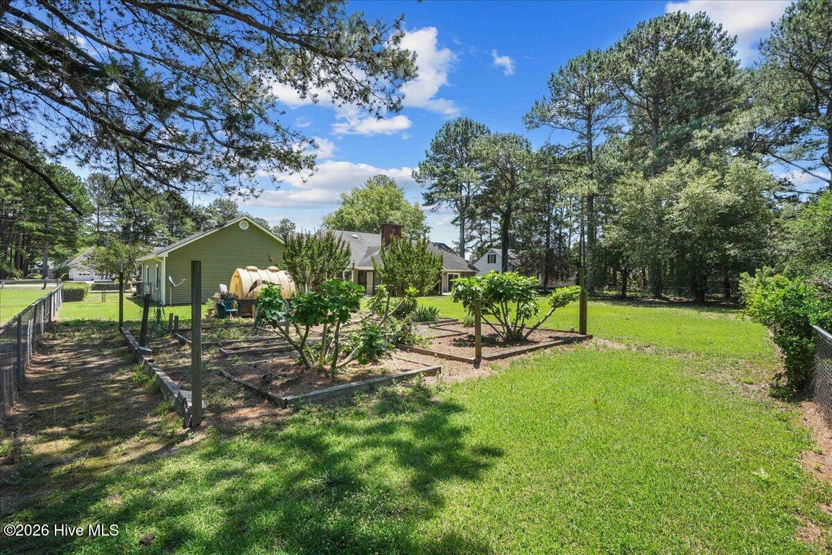 3905 Central Heights Road Property Photo 5
