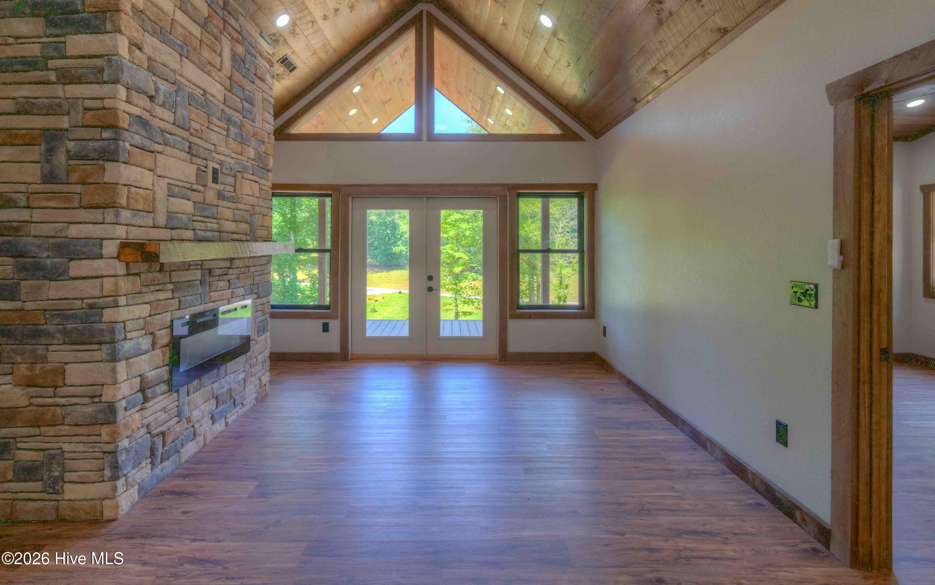 243 Butterball Boulevard Property Photo 7