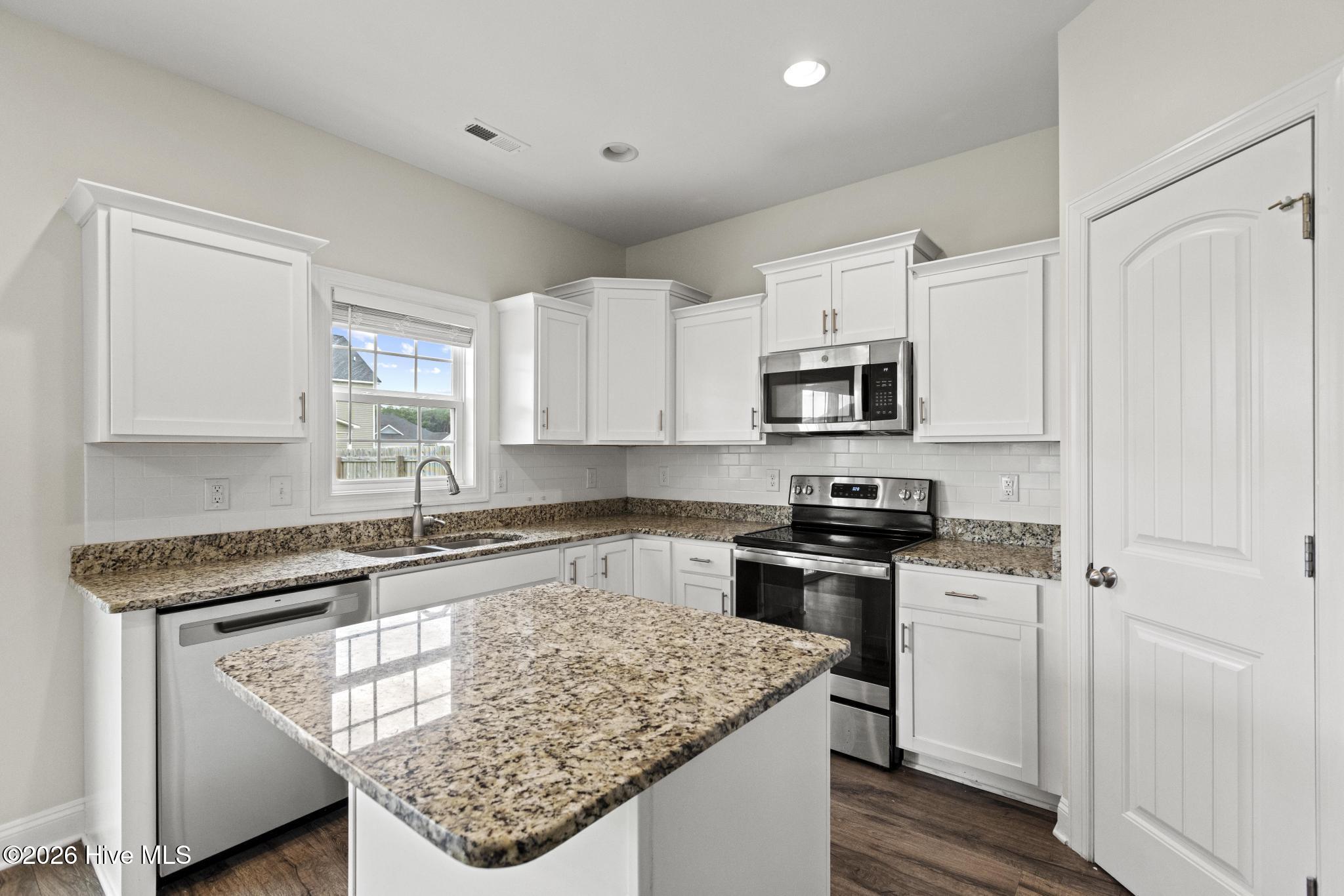 318 Windmill Light Way Property Photo 2