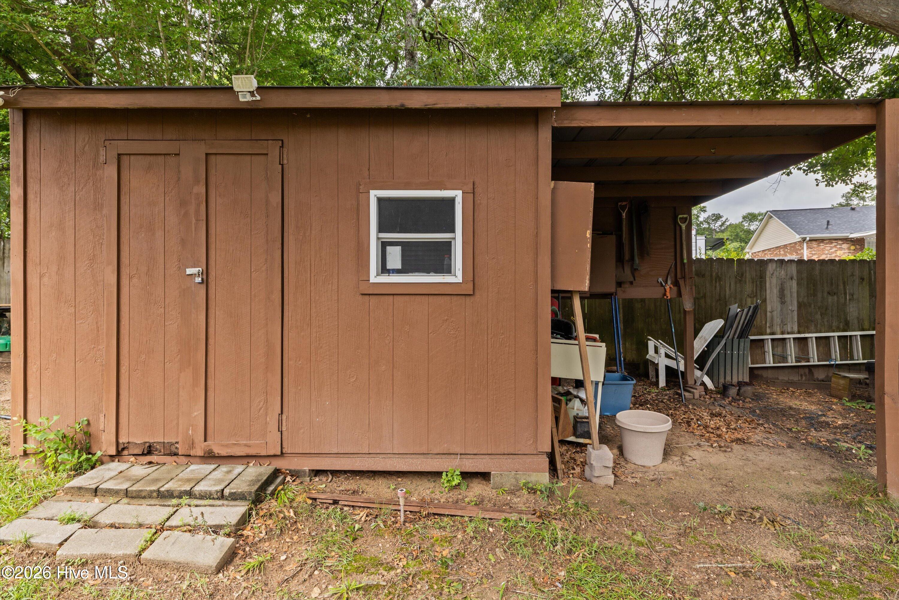 141 Maple Creek Drive Property Photo 9