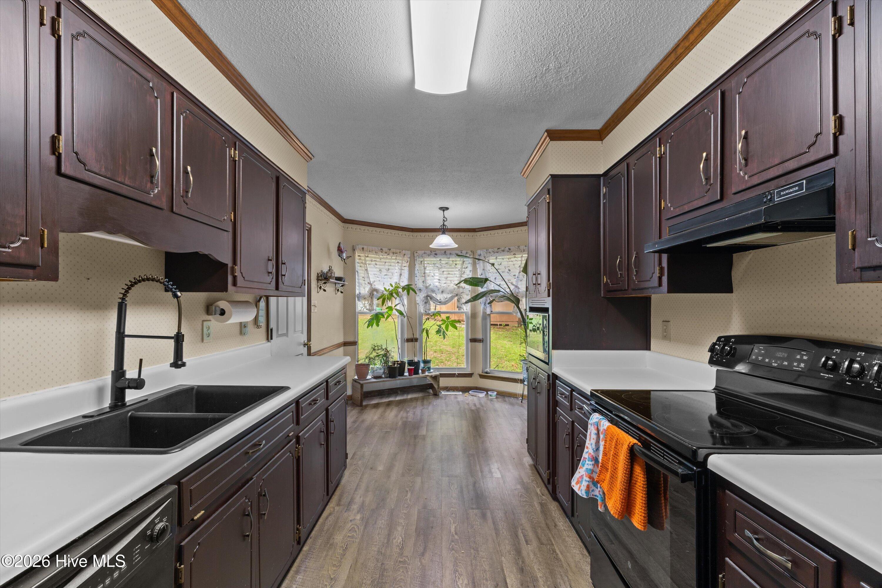141 Maple Creek Drive Property Photo 17