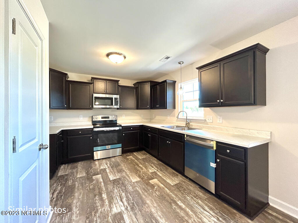 702 N Pebble Branch Court Property Photo 17