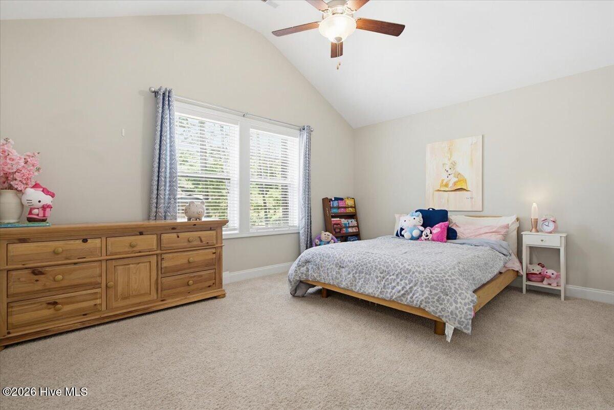 598 E L Ives Drive Property Photo 22