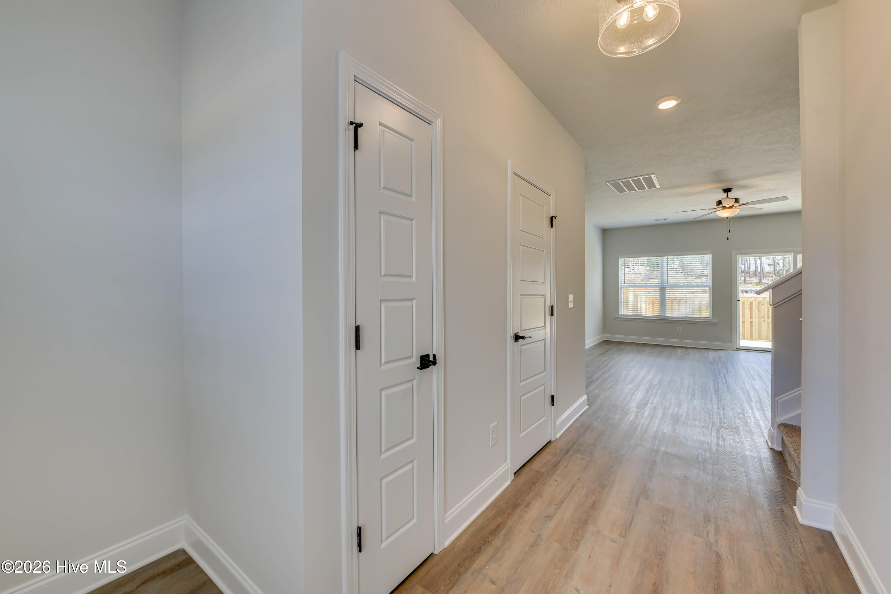 399 Bay Meadows Drive Property Photo 6