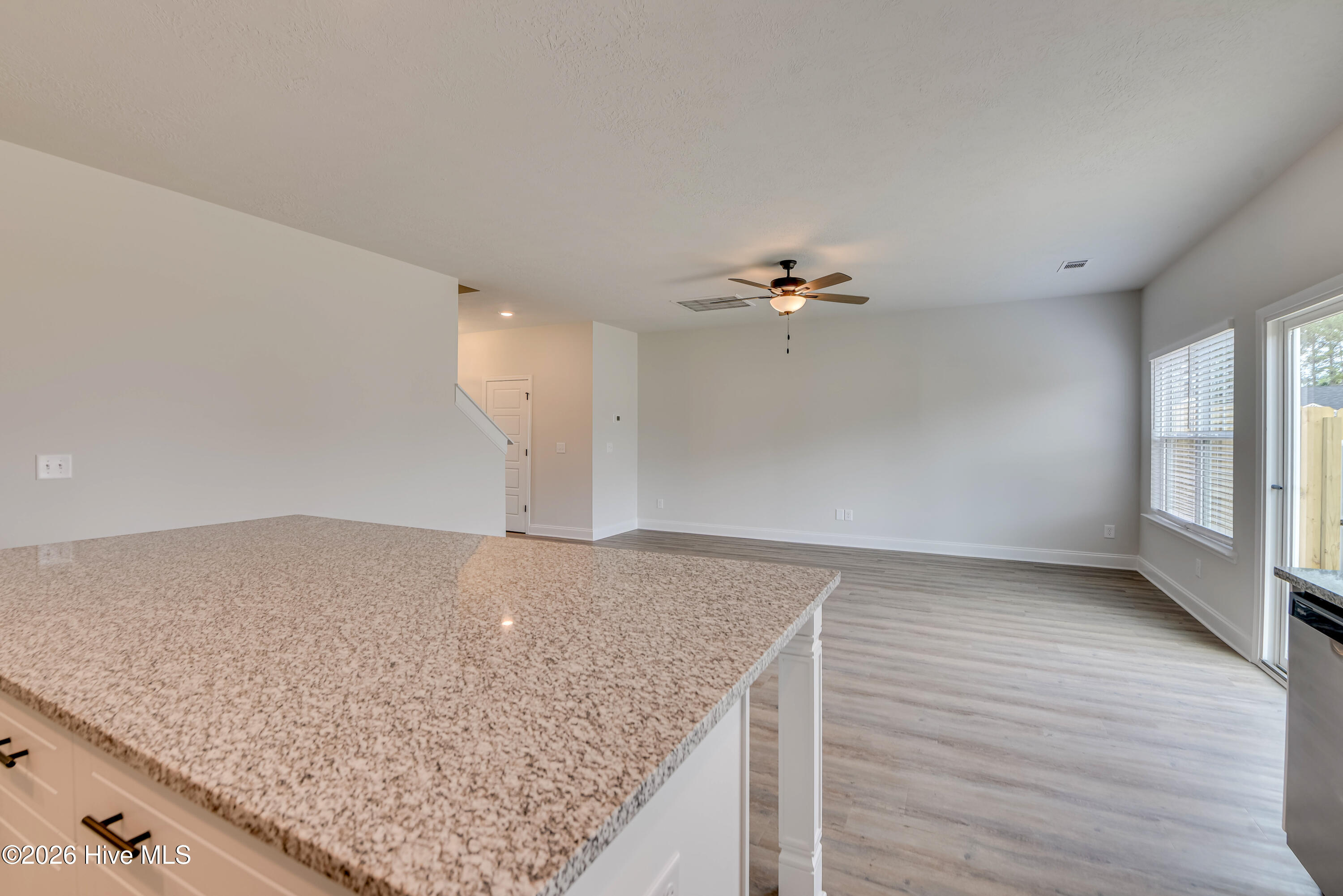 399 Bay Meadows Drive Property Photo 14