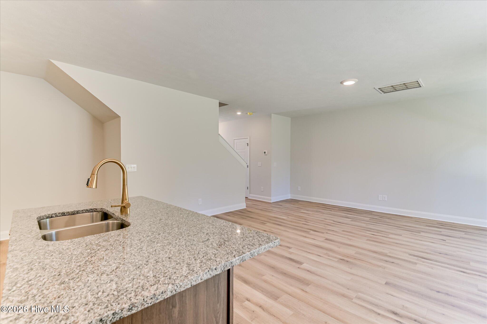 399 Bay Meadows Drive Property Photo 15