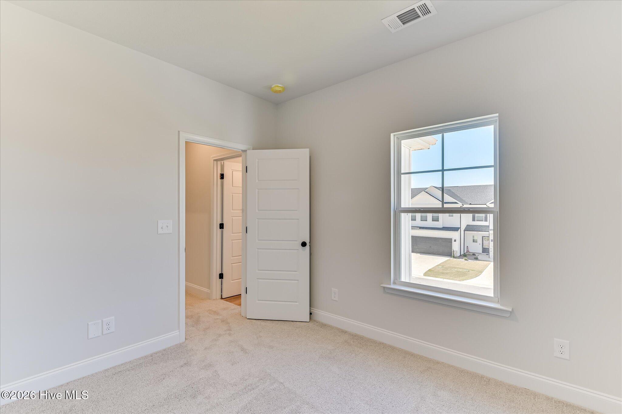 399 Bay Meadows Drive Property Photo 25