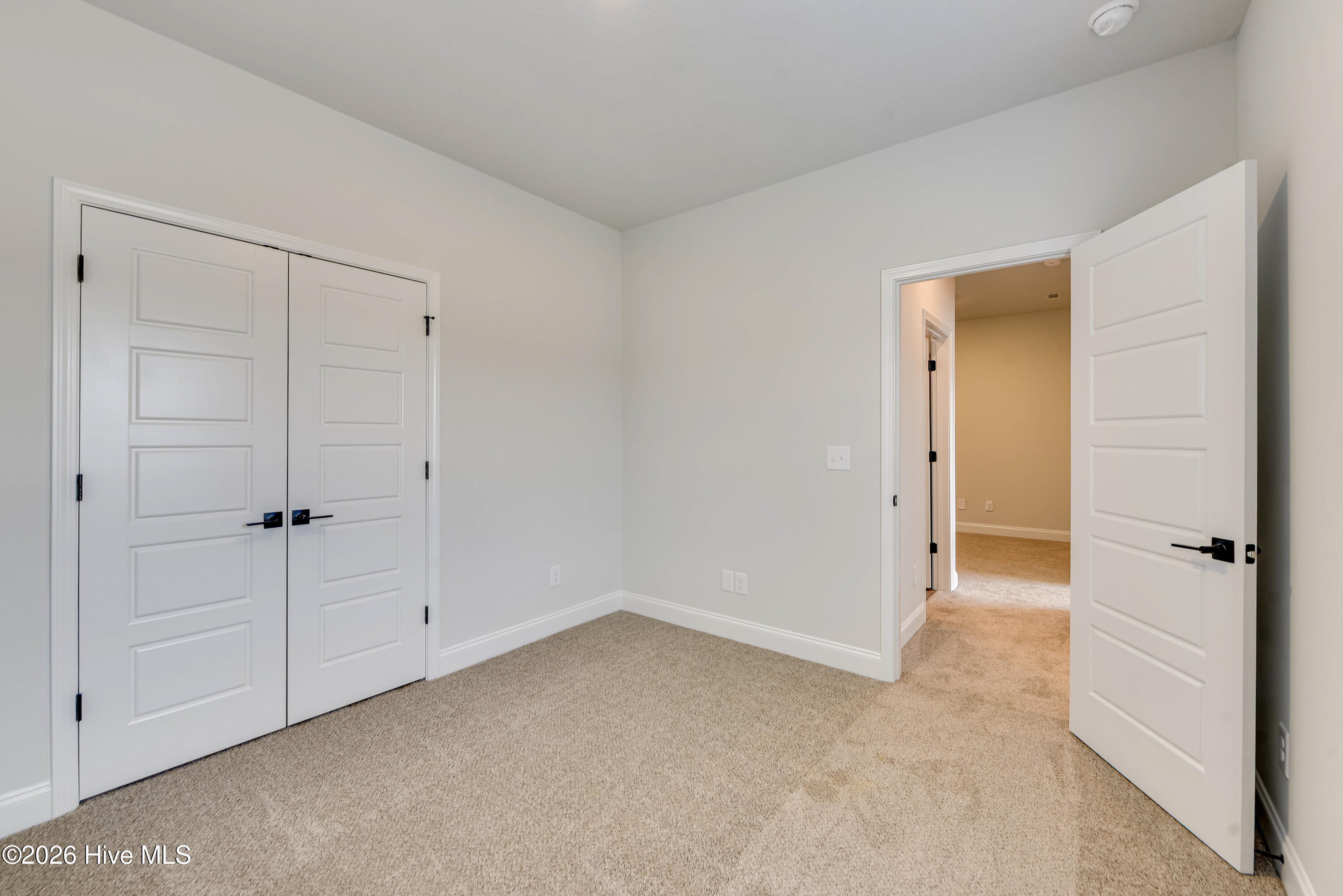 399 Bay Meadows Drive Property Photo 28
