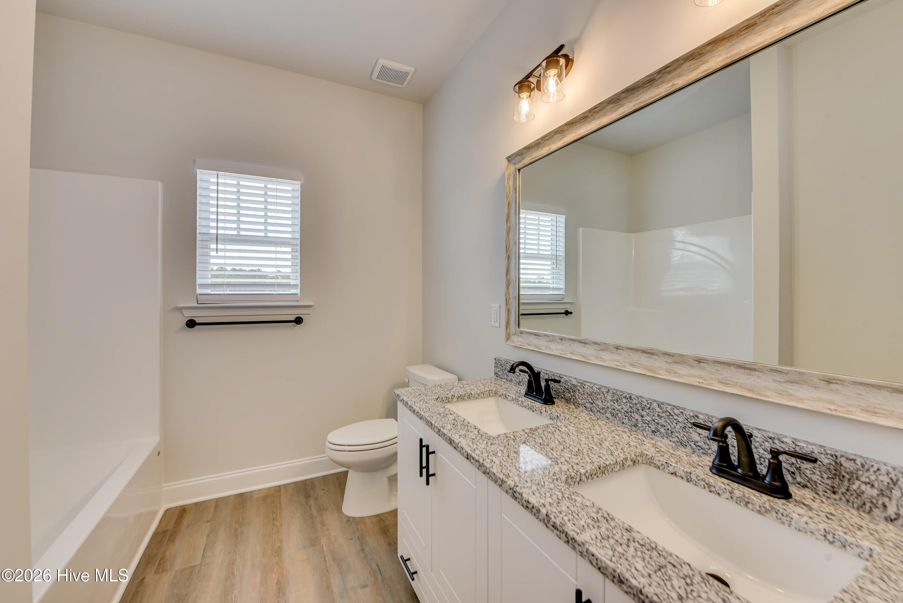 399 Bay Meadows Drive Property Photo 29