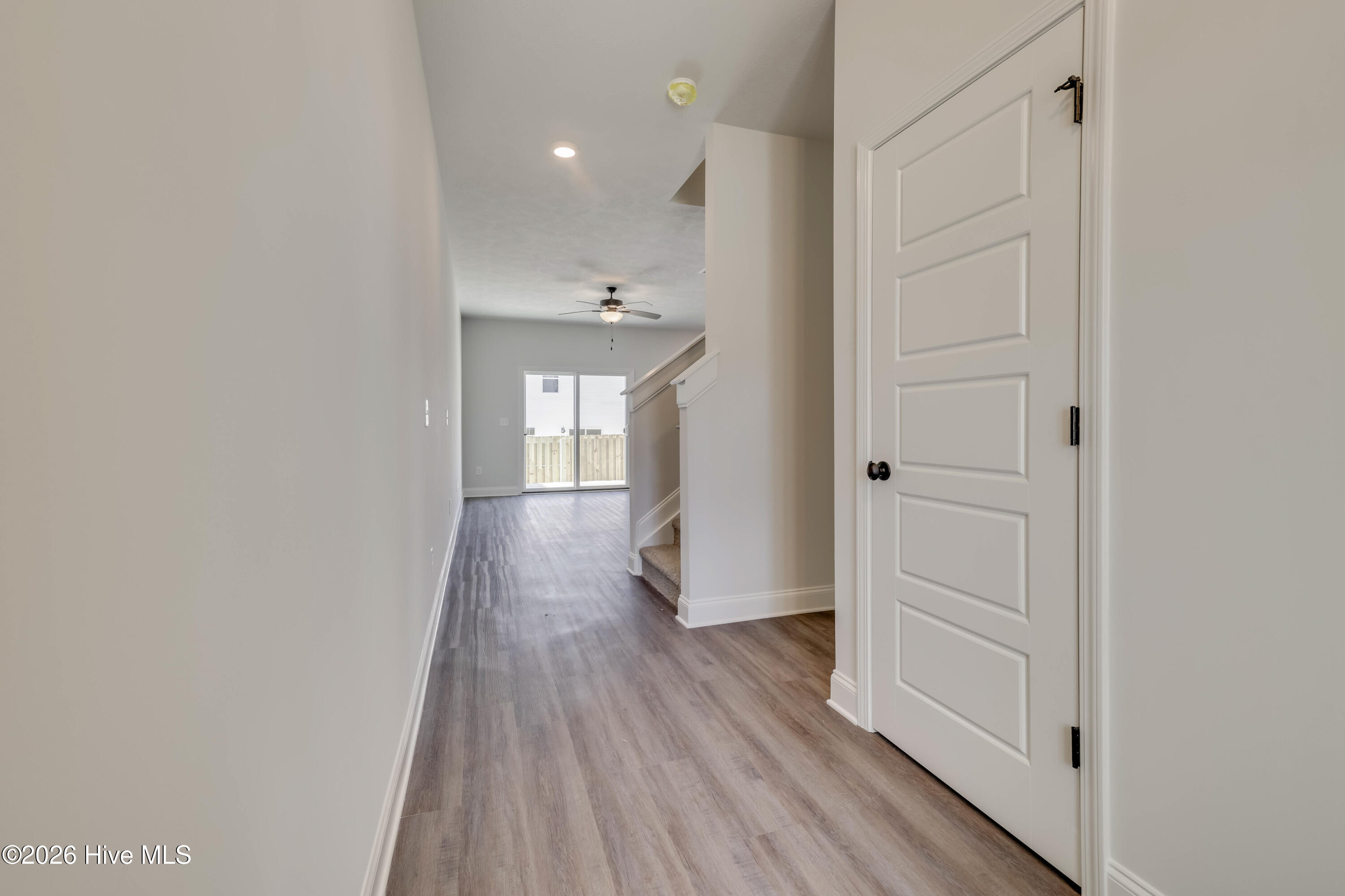395 Bay Meadows Drive Property Photo 6