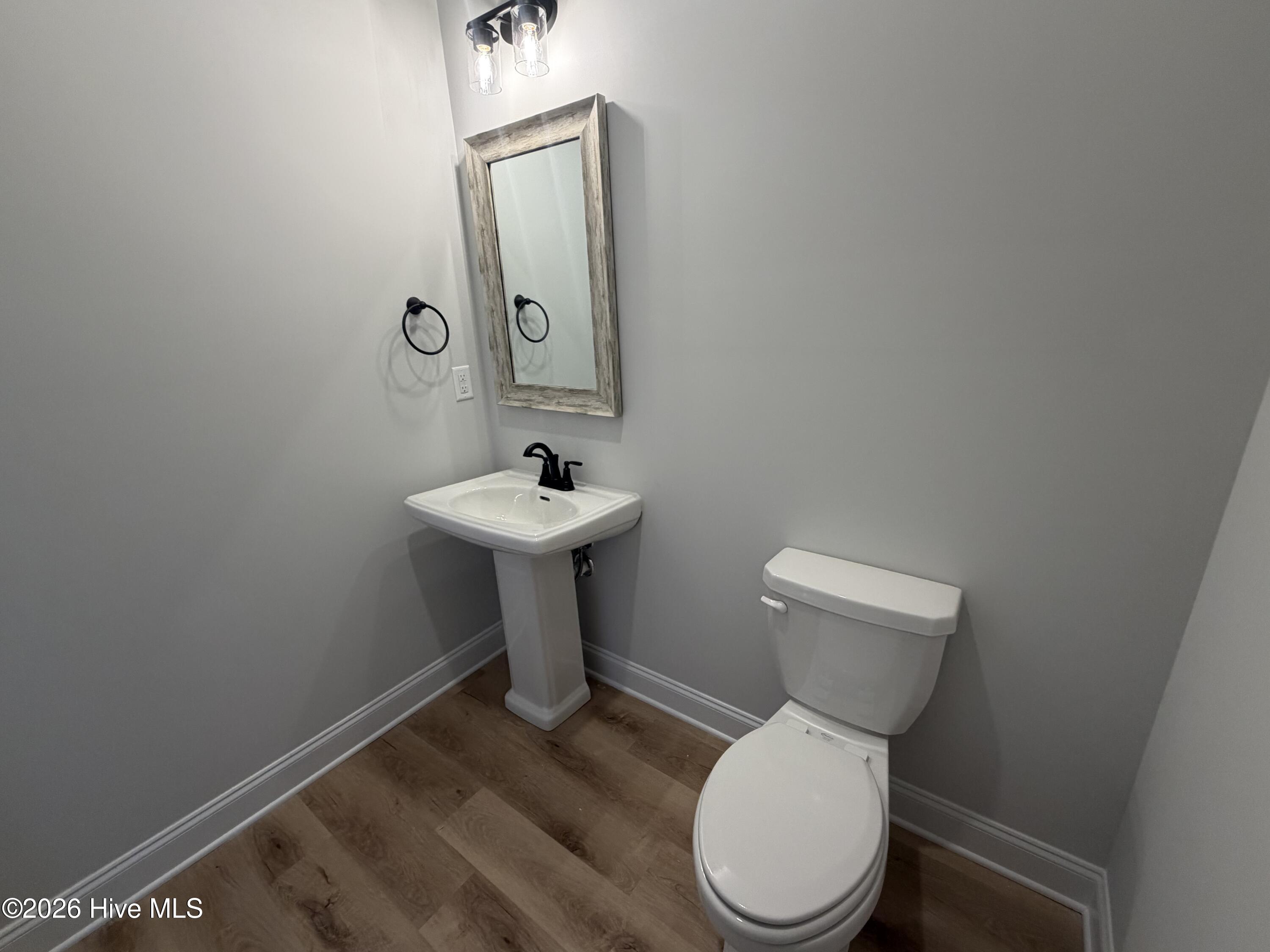 395 Bay Meadows Drive Property Photo 7