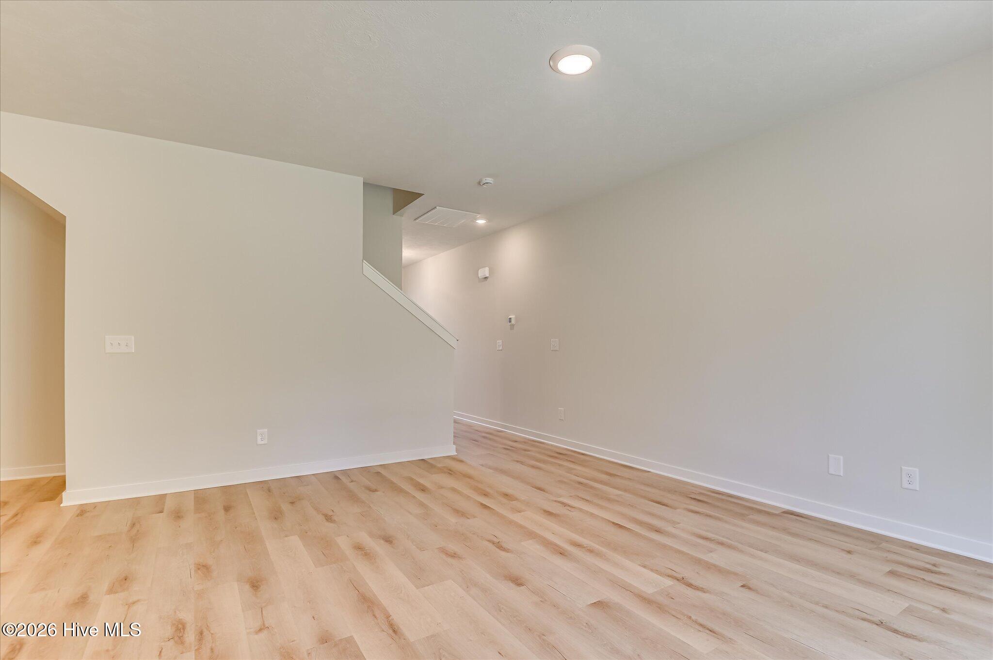 395 Bay Meadows Drive Property Photo 10