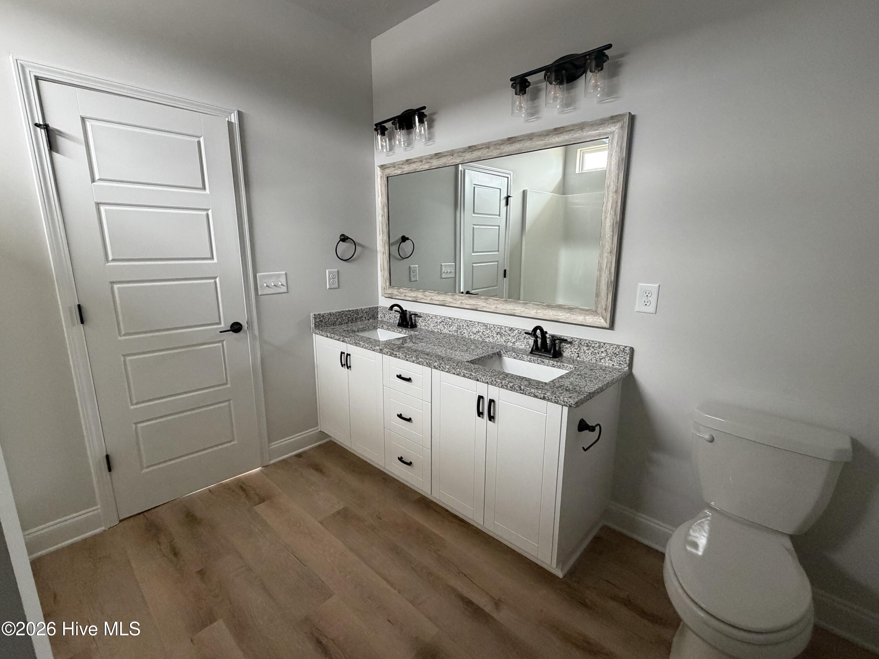 395 Bay Meadows Drive Property Photo 13