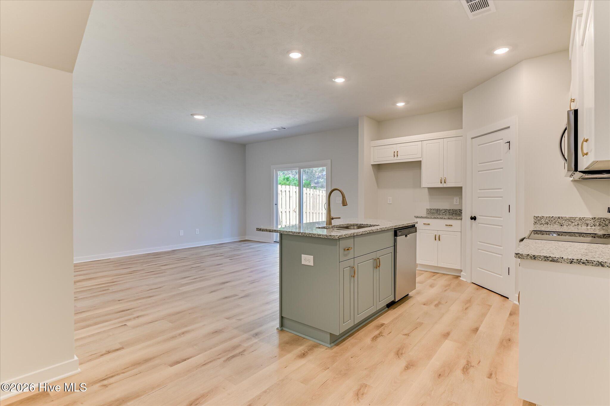 395 Bay Meadows Drive Property Photo 19
