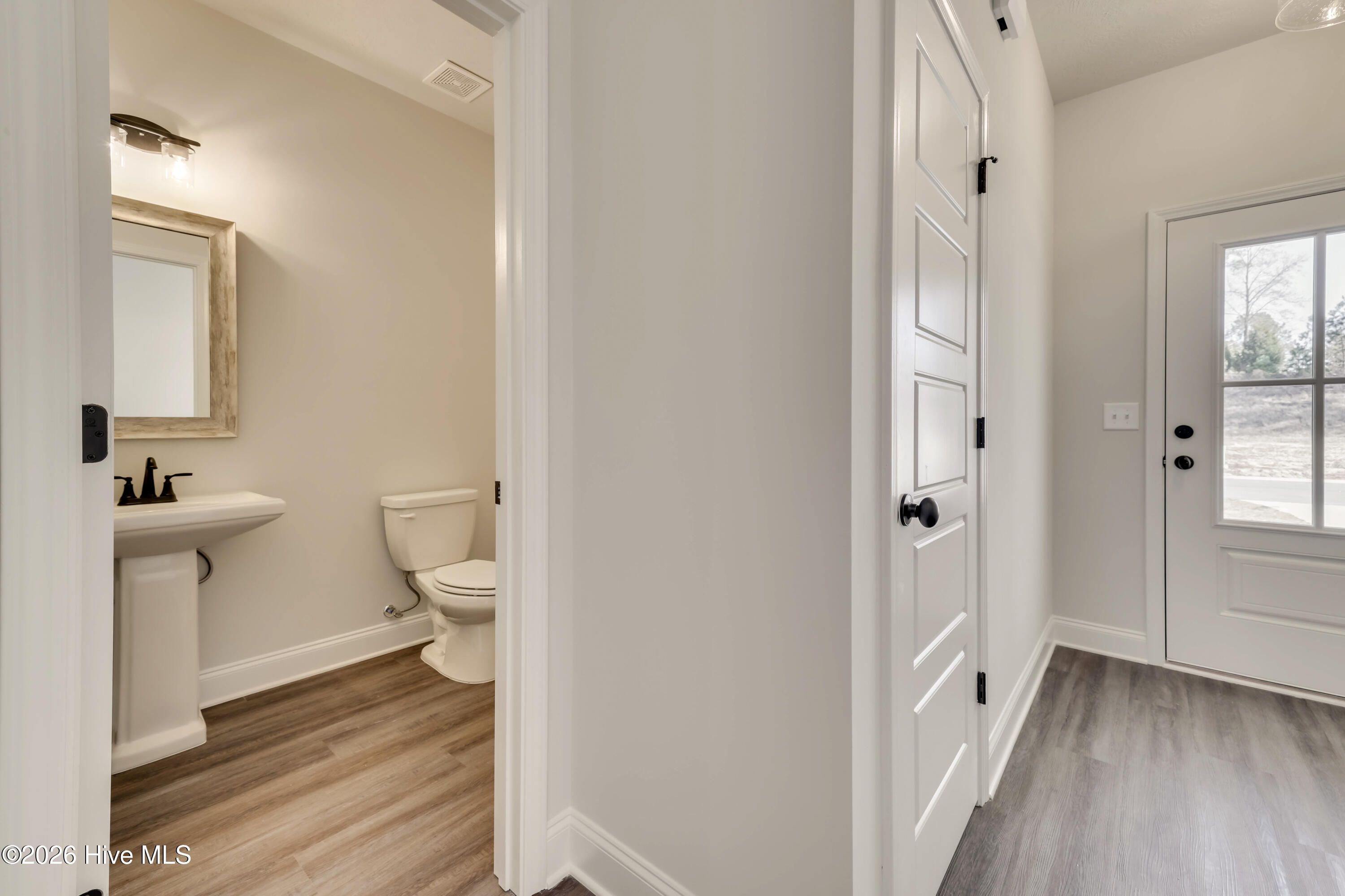 395 Bay Meadows Drive Property Photo 20