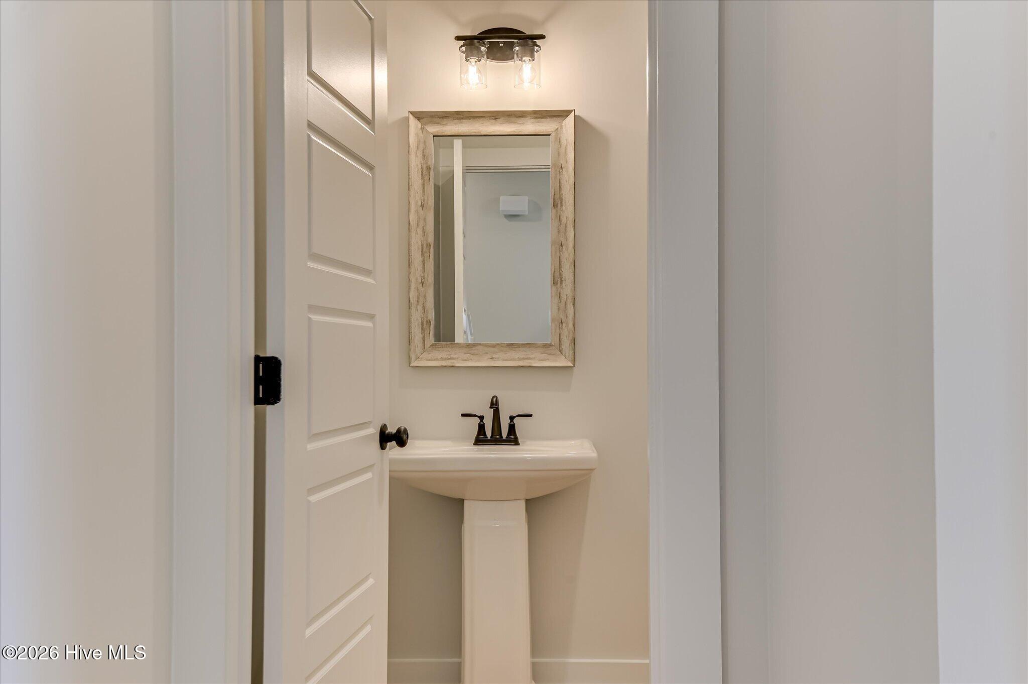 395 Bay Meadows Drive Property Photo 22