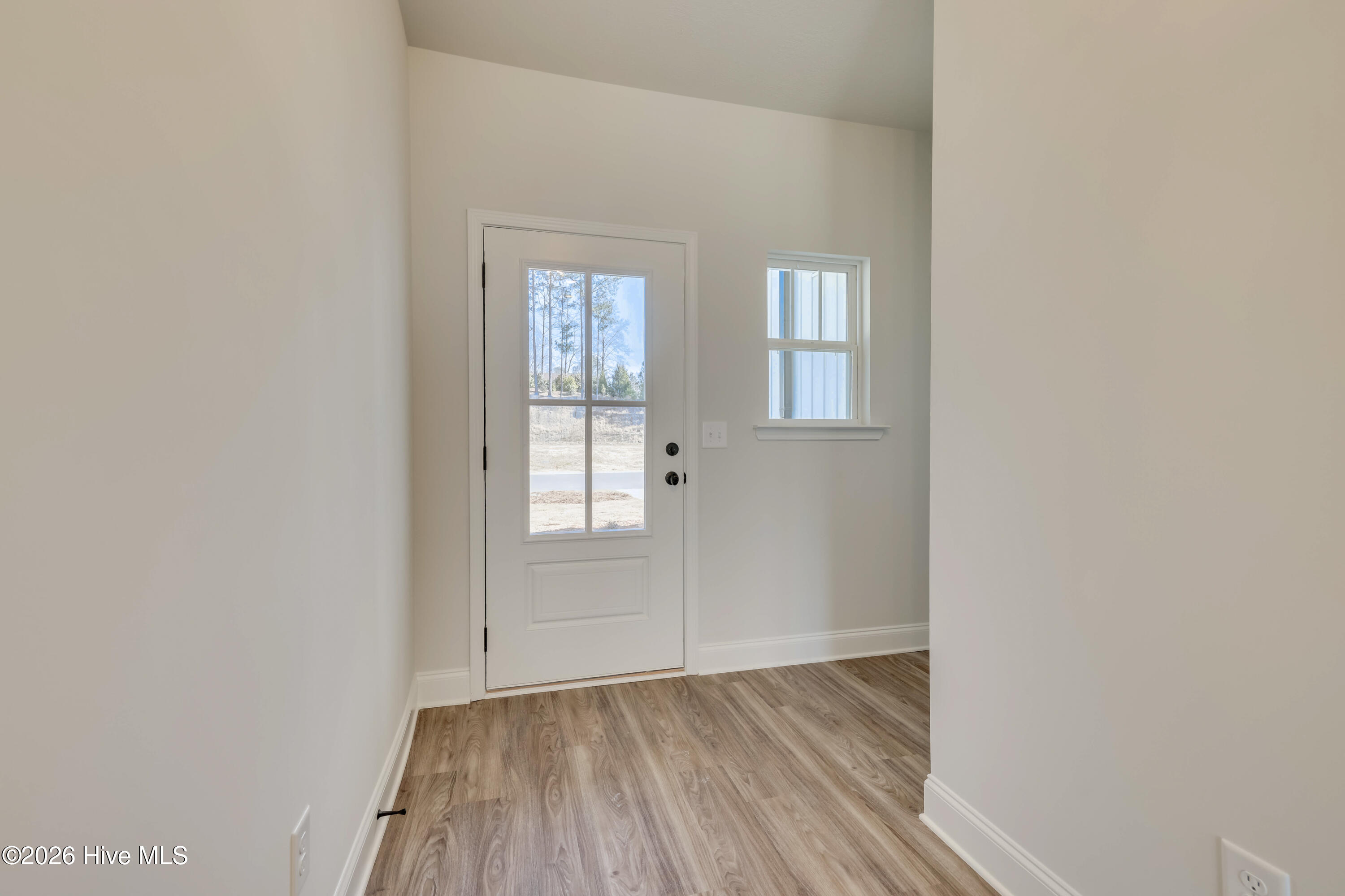 391 Bay Meadows Drive Property Photo 5