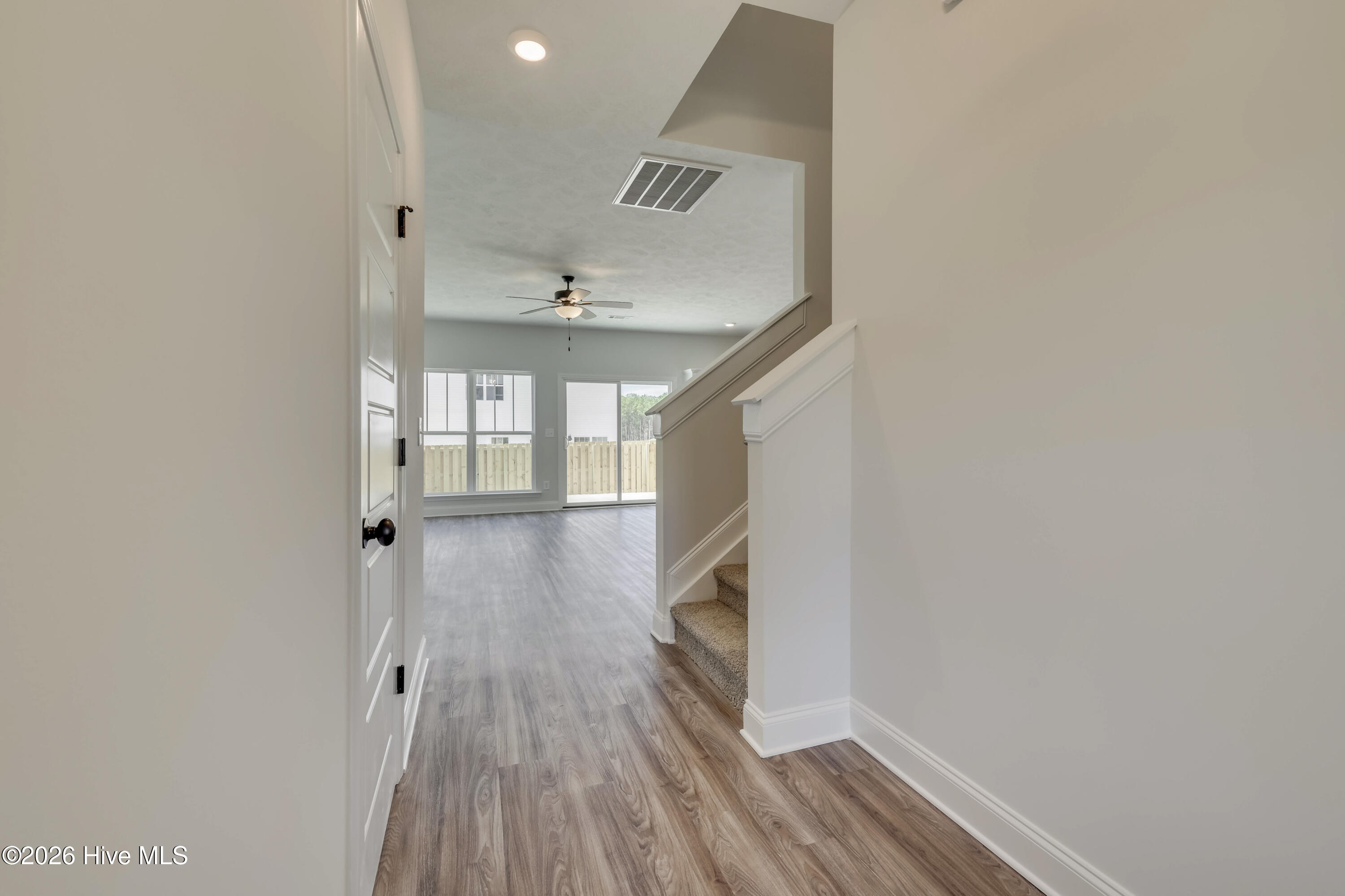 391 Bay Meadows Drive Property Photo 6
