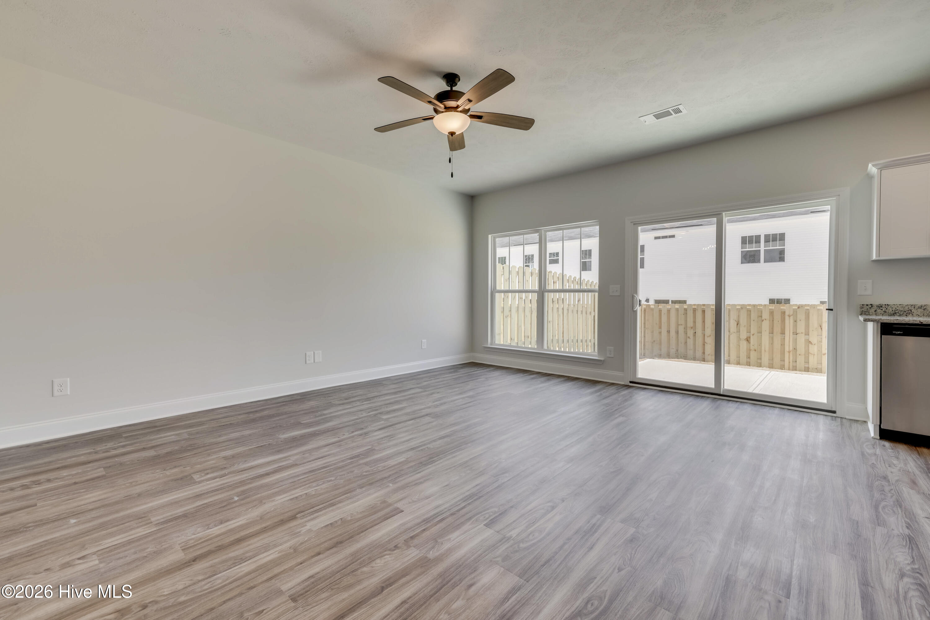 391 Bay Meadows Drive Property Photo 8