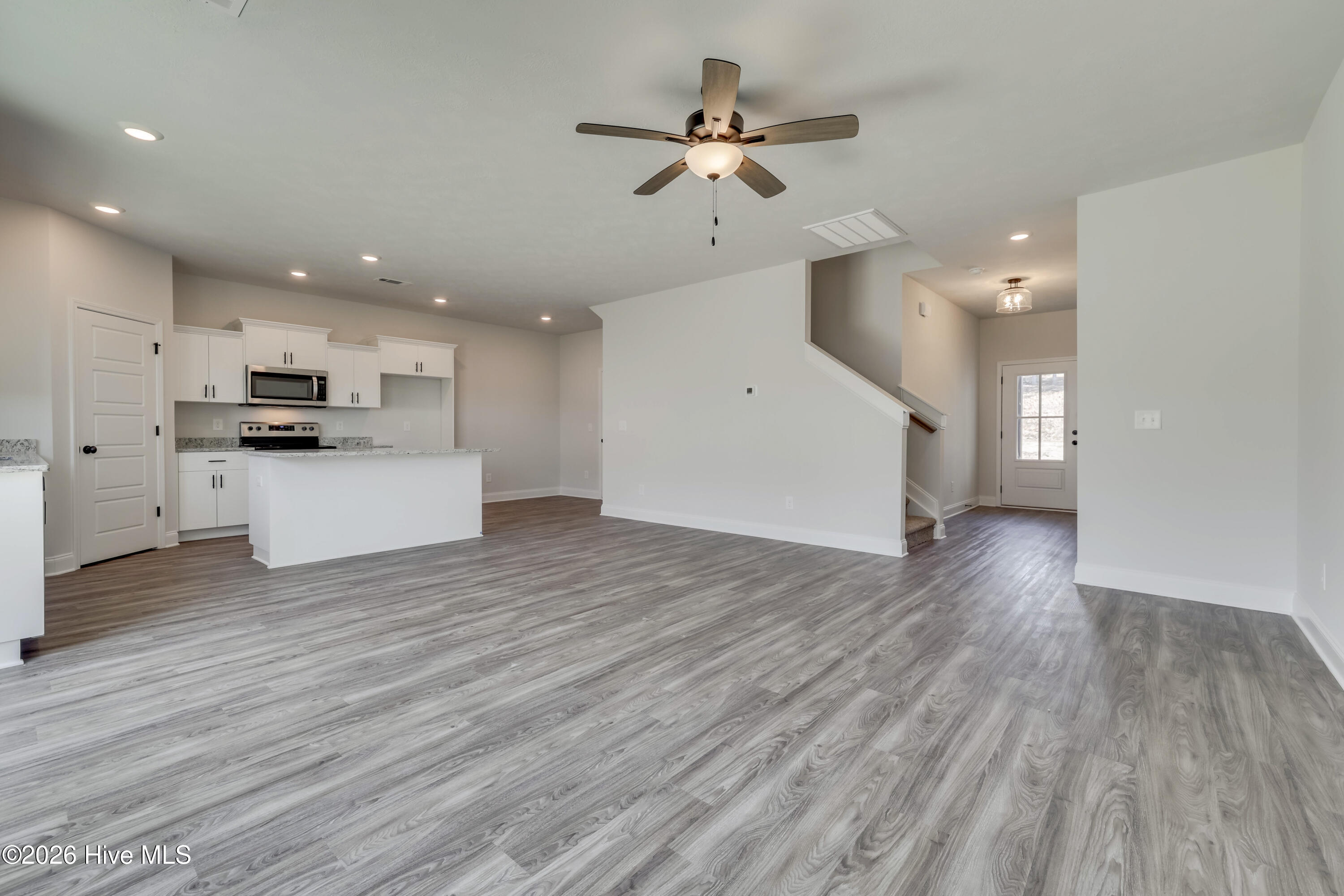 391 Bay Meadows Drive Property Photo 10