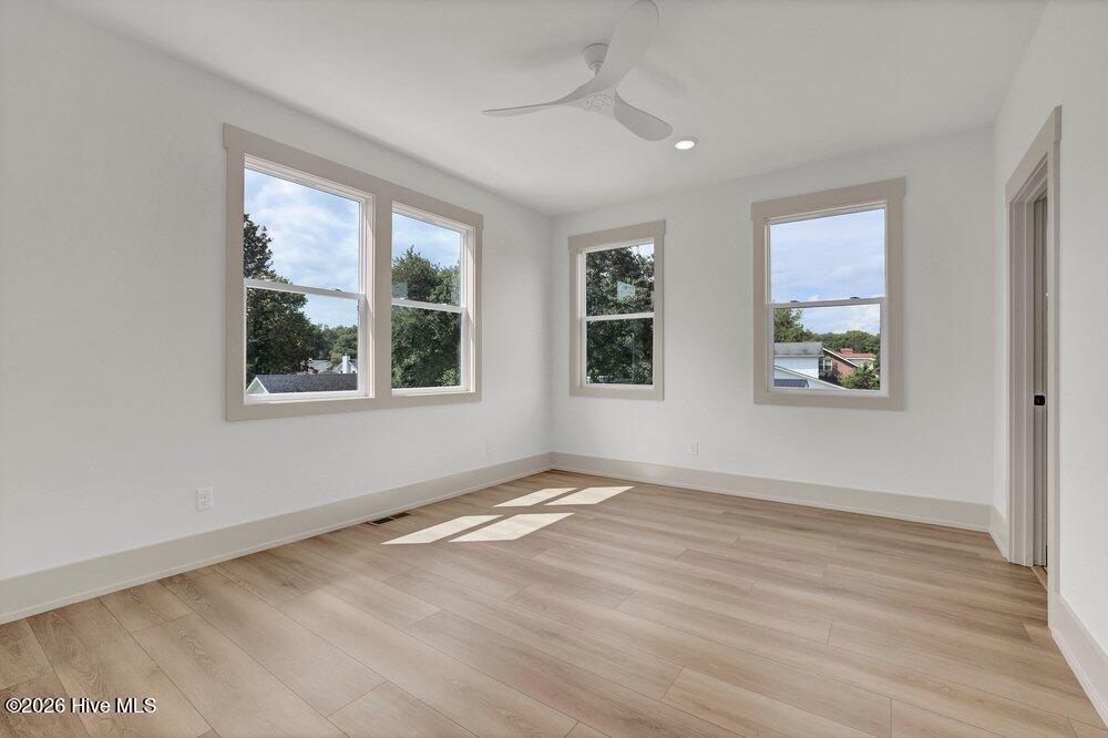 2165 Scotts Hill Loop Road Property Photo 16