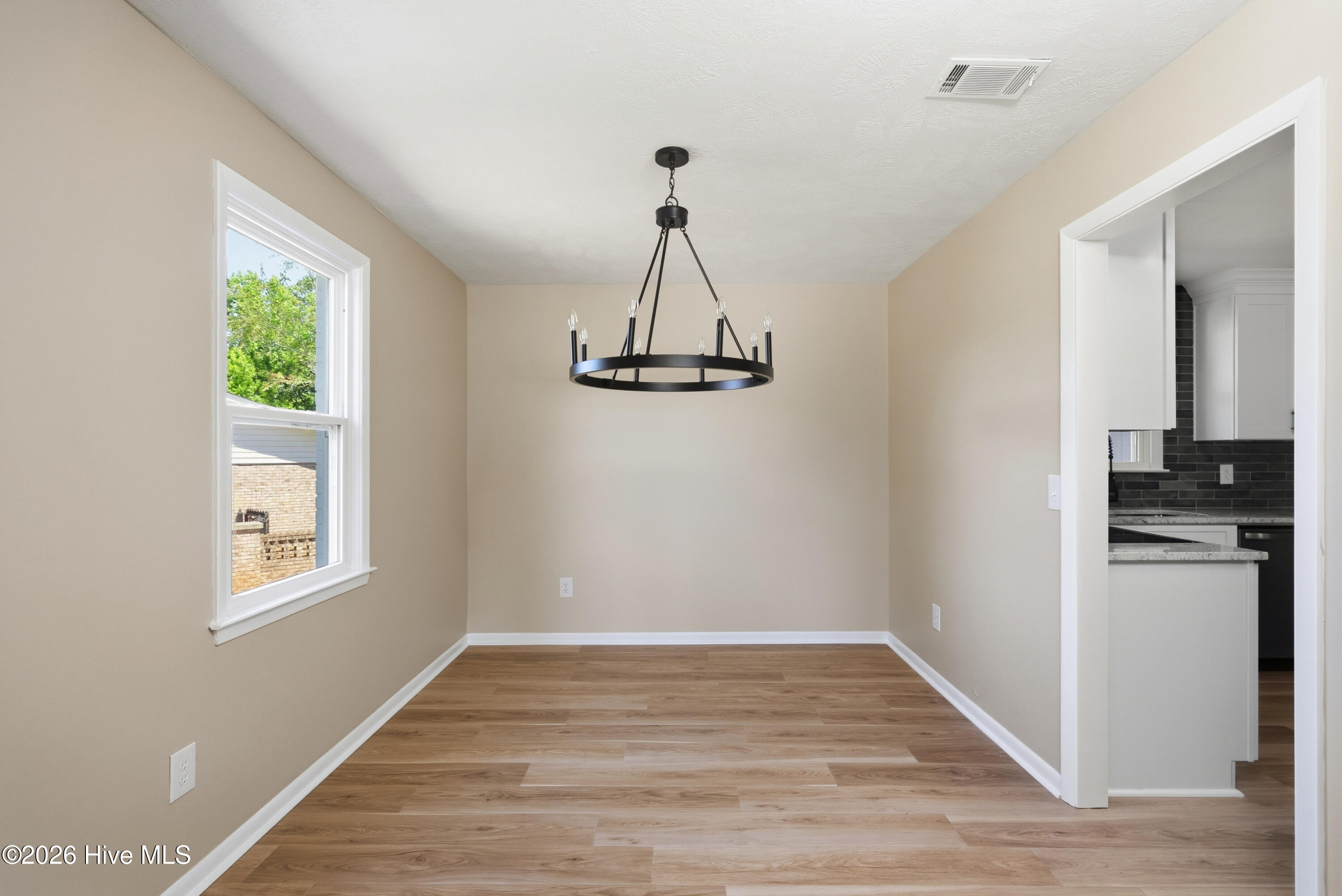 825 Brookfield Parkway Property Photo 3