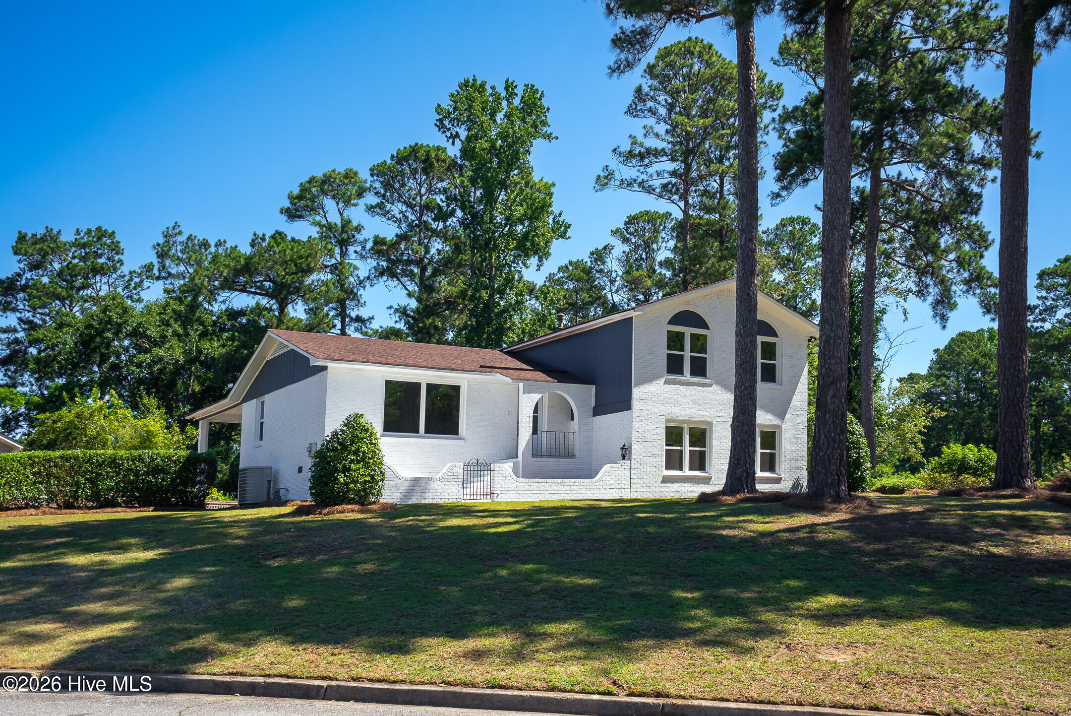 825 Brookfield Parkway Property Photo 12
