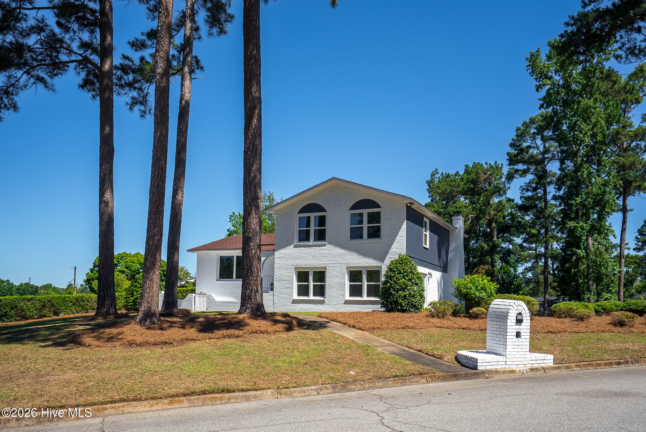 825 Brookfield Parkway Property Photo 14
