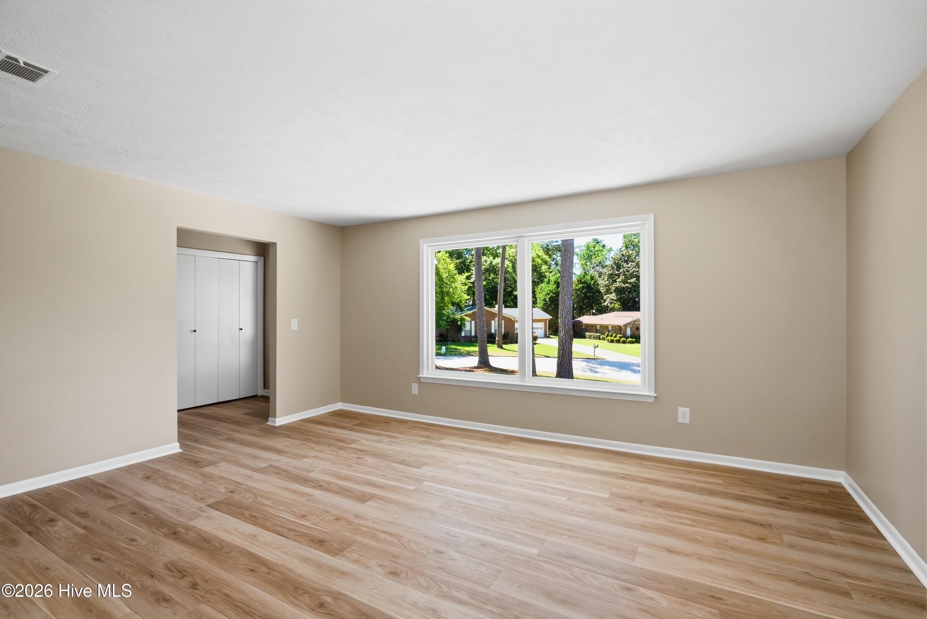 825 Brookfield Parkway Property Photo 20