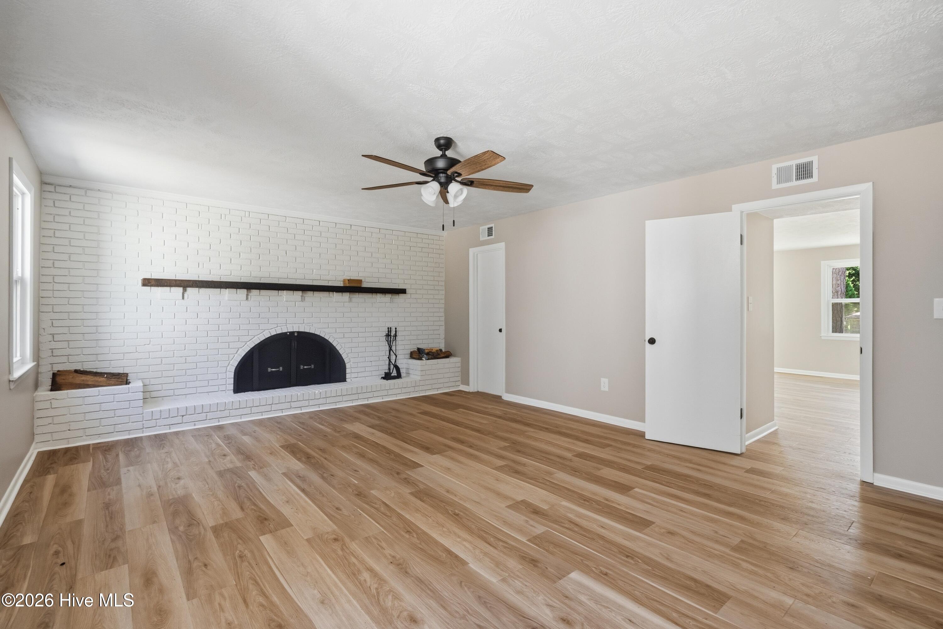 825 Brookfield Parkway Property Photo 31