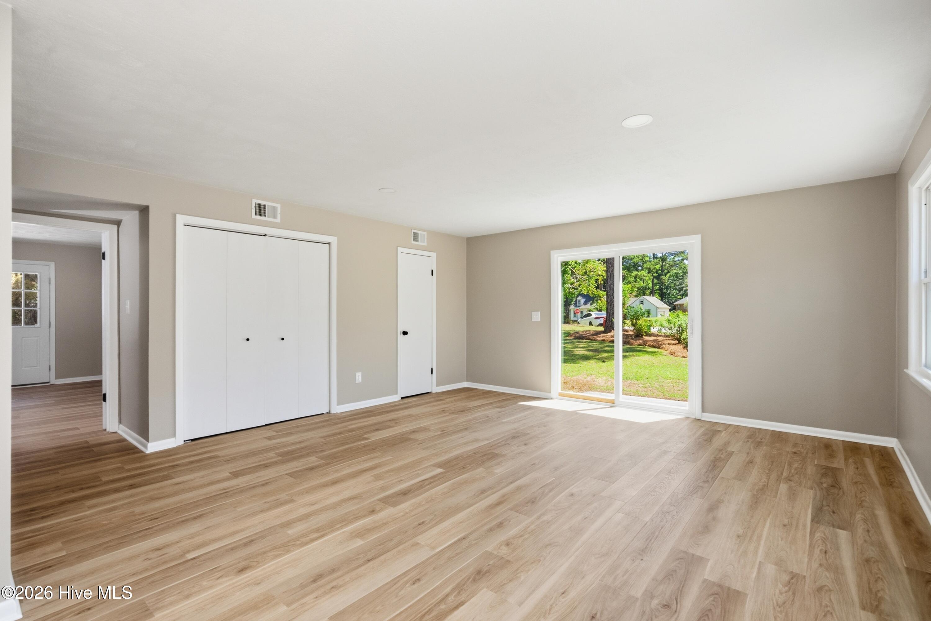 825 Brookfield Parkway Property Photo 32
