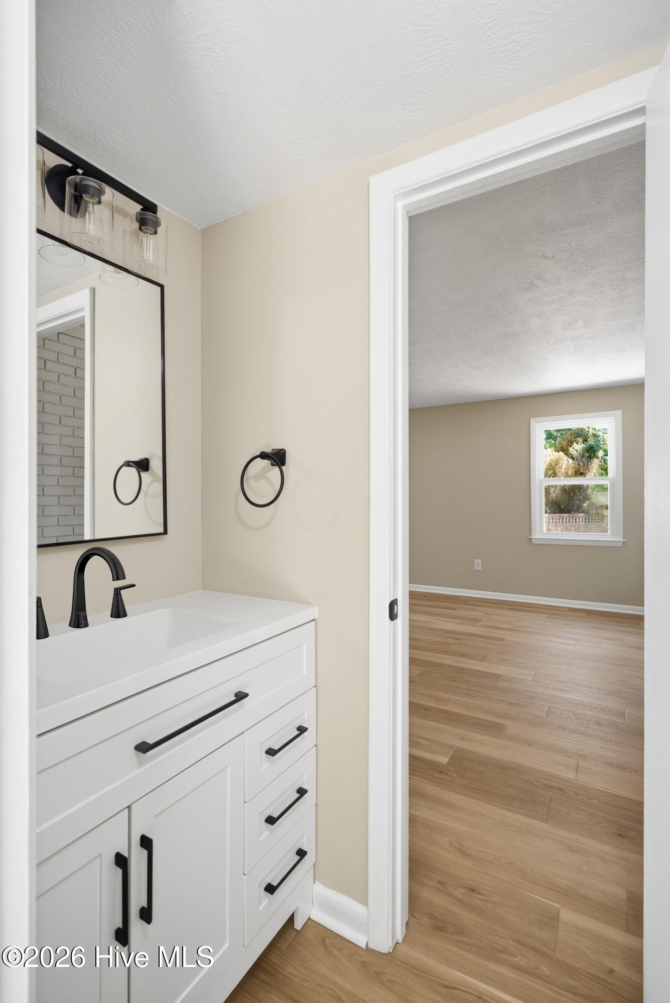 825 Brookfield Parkway Property Photo 34
