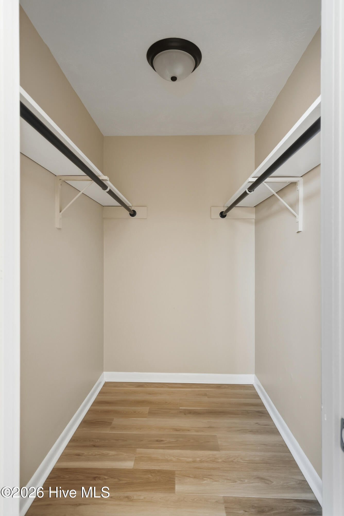 825 Brookfield Parkway Property Photo 39