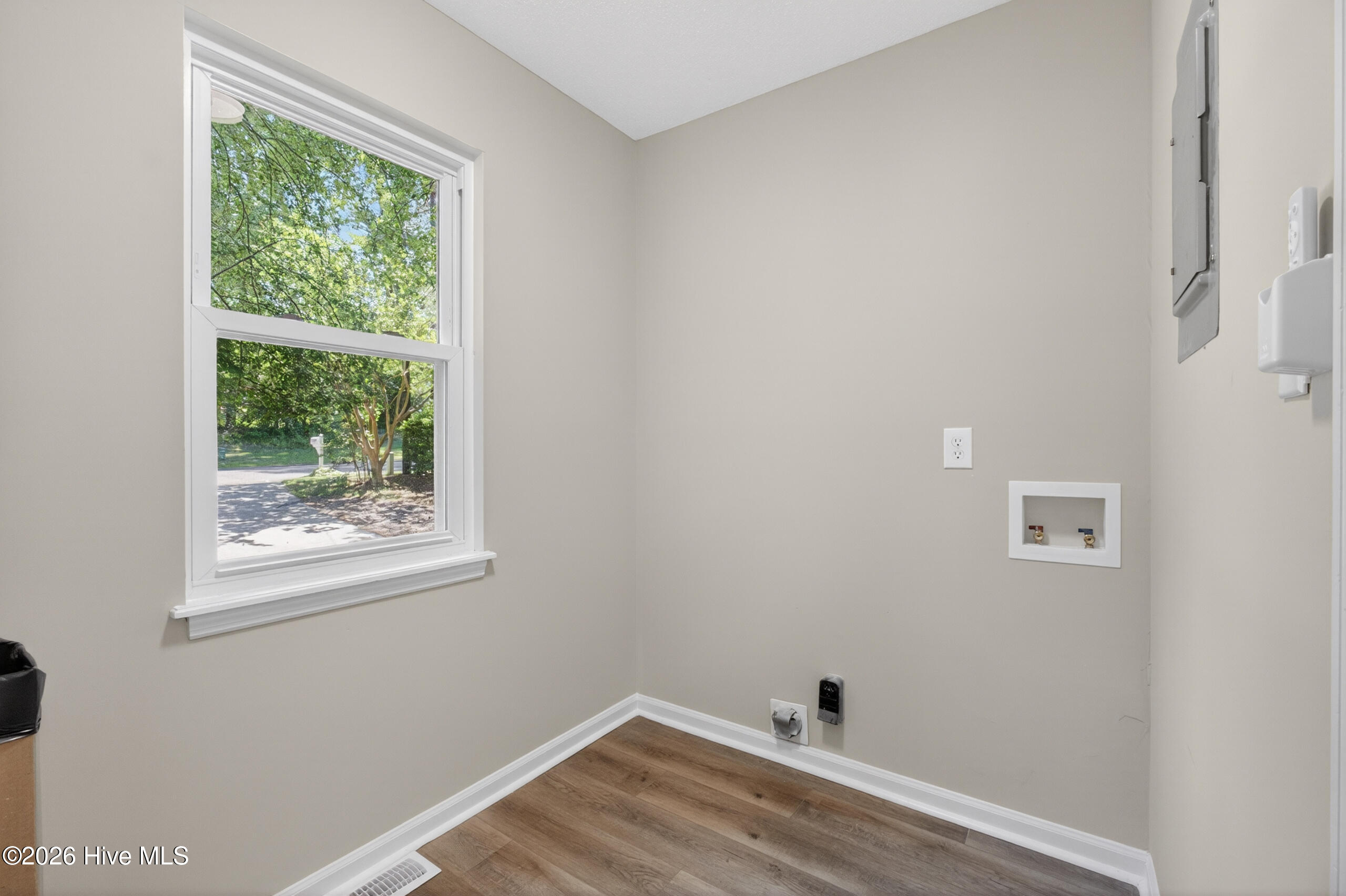 193 Ashley Circle Property Photo 31