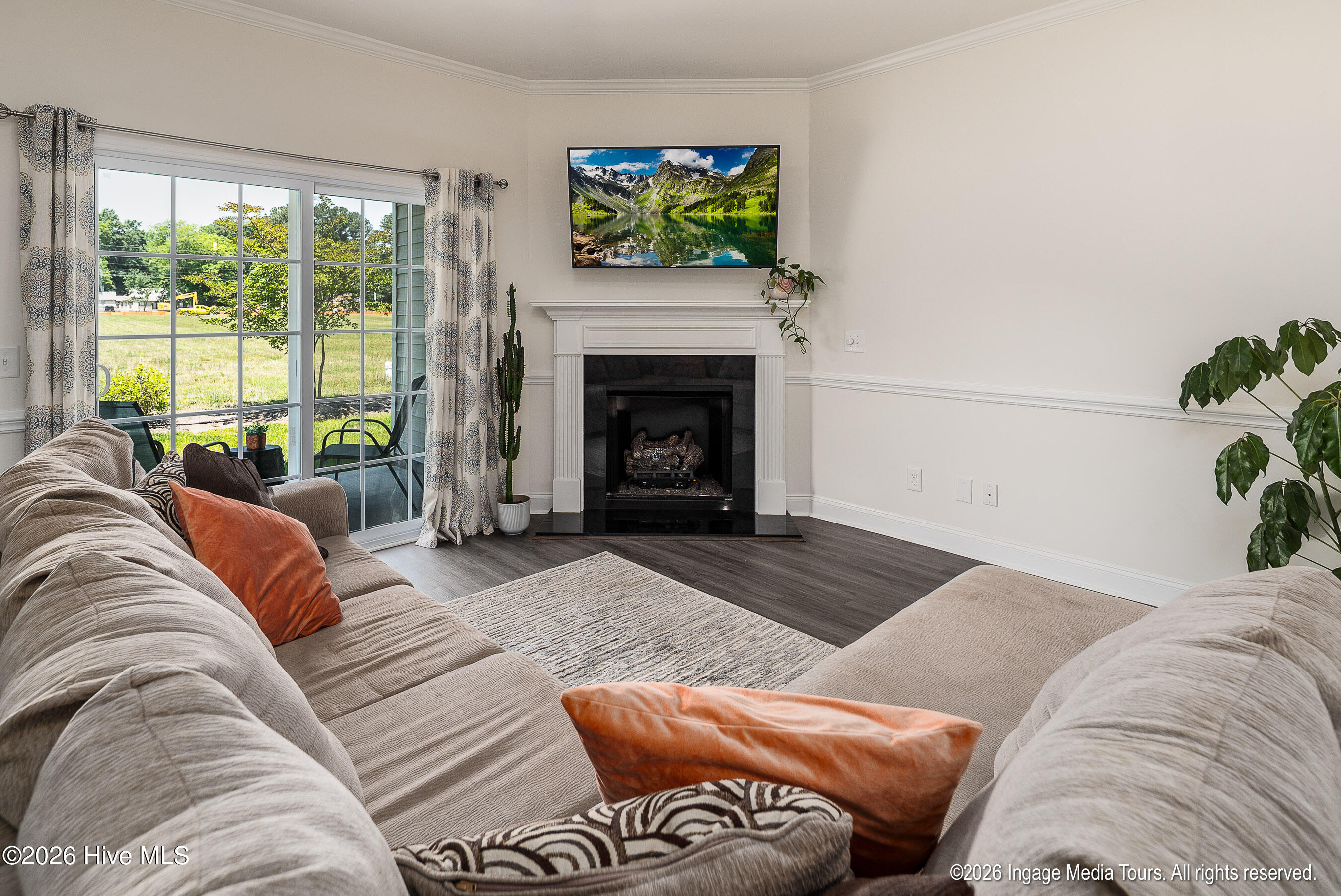 208 Leines Way A Property Photo 11