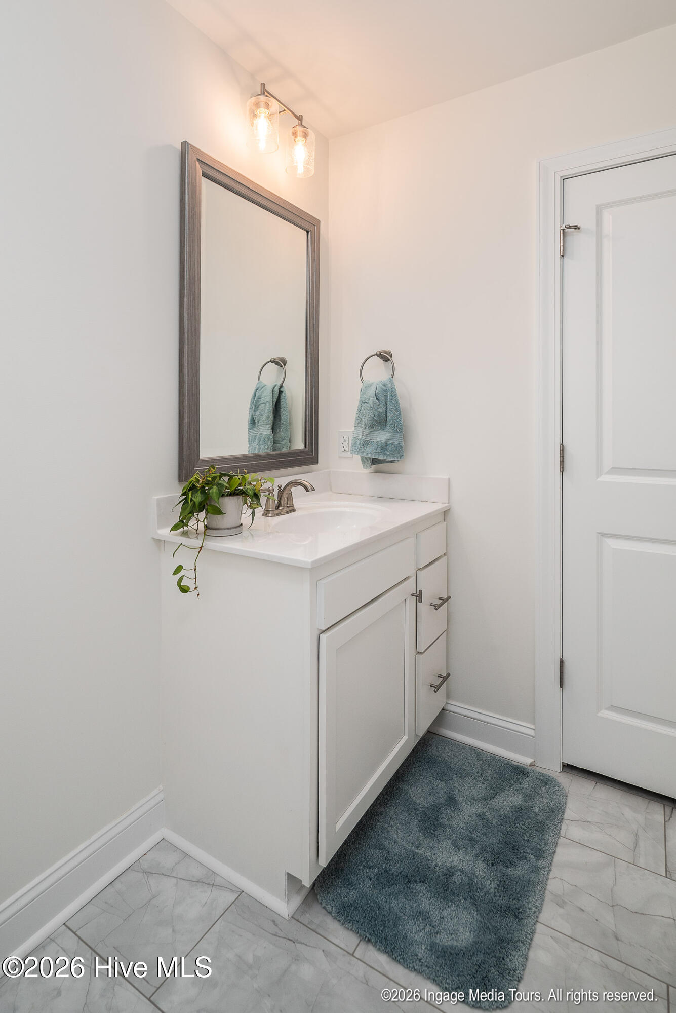208 Leines Way A Property Photo 27