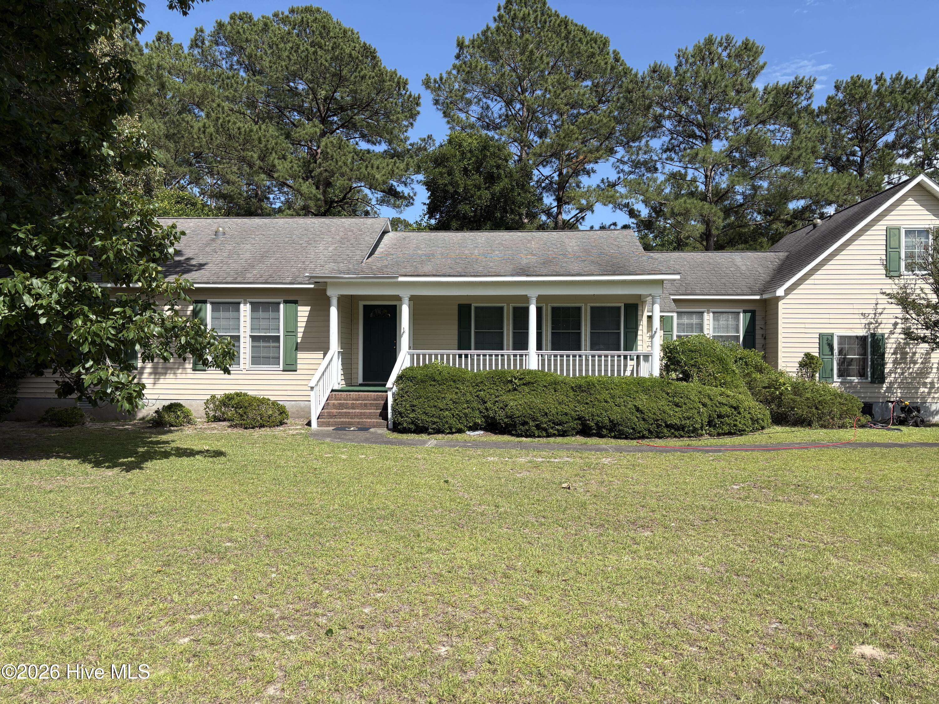 901 Firefly Court Property Photo 1
