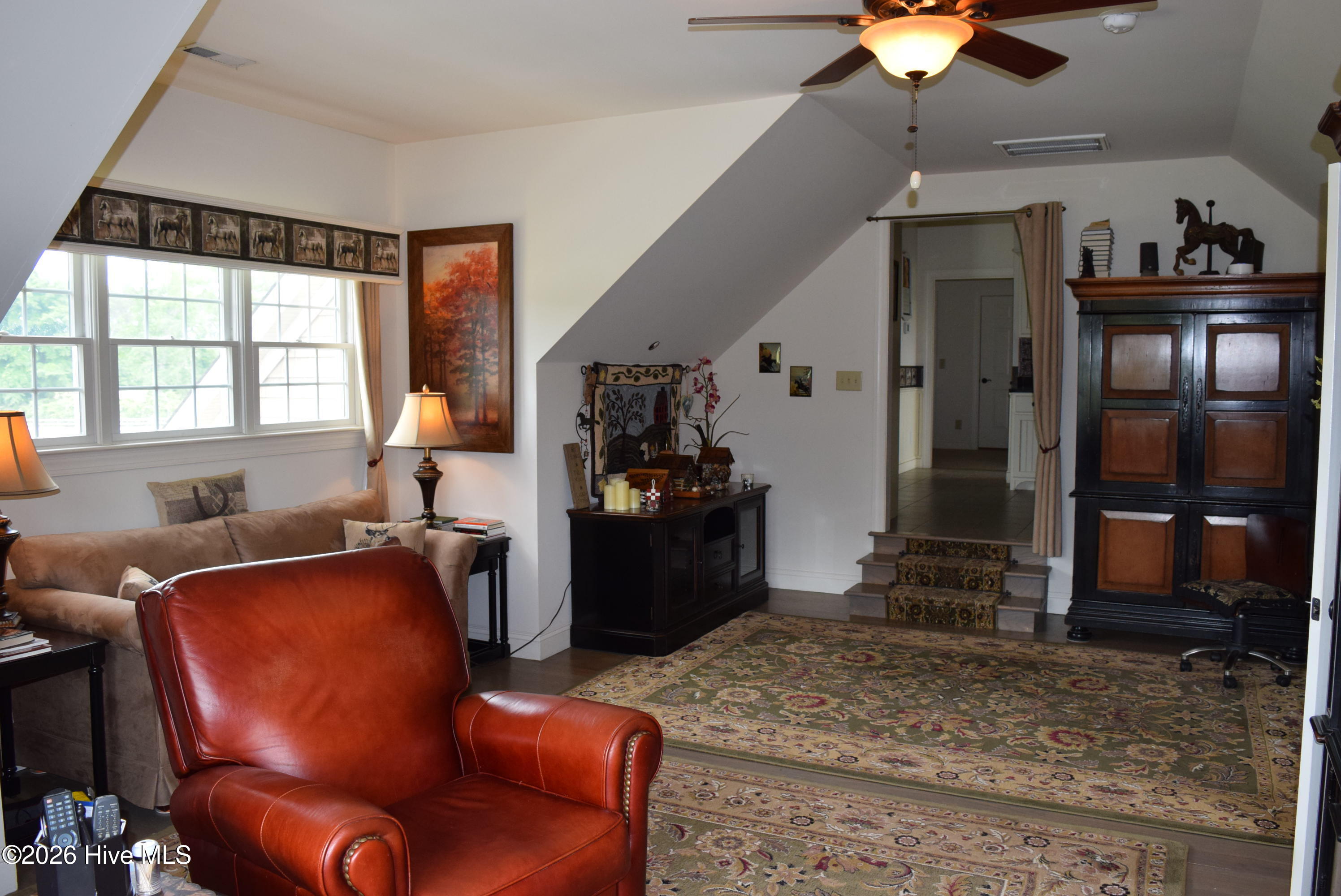 245 Blue Valley Road Property Photo 6