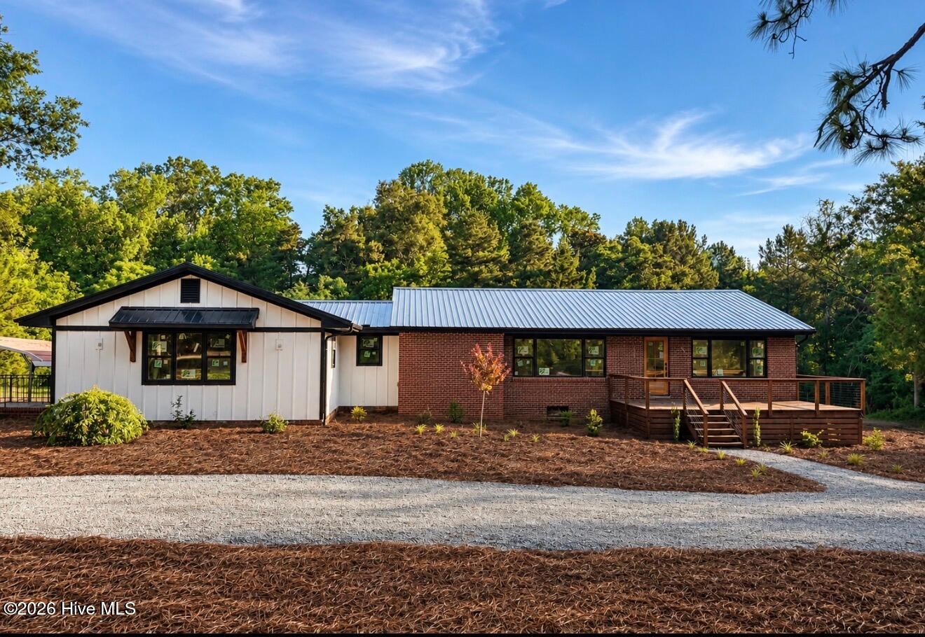 400 Eagle Springs Road Property Photo 1