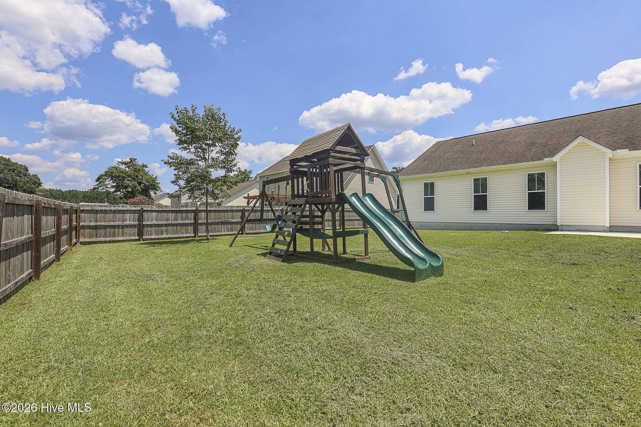 223 Holly Grove Court E Property Photo 10