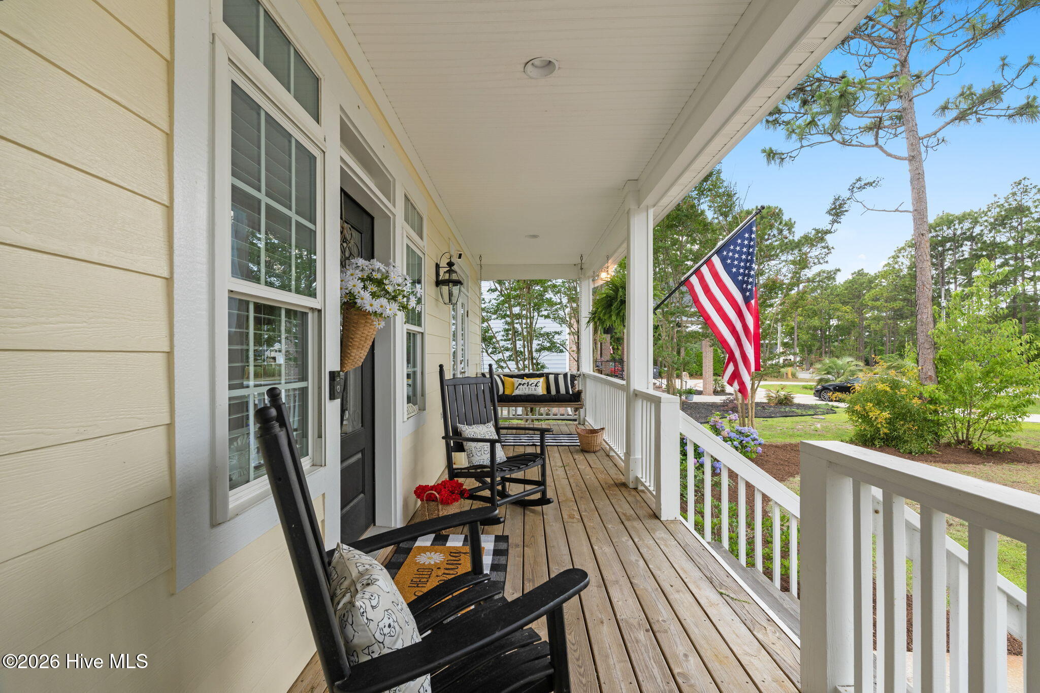 832 S Shore Drive Property Photo 5