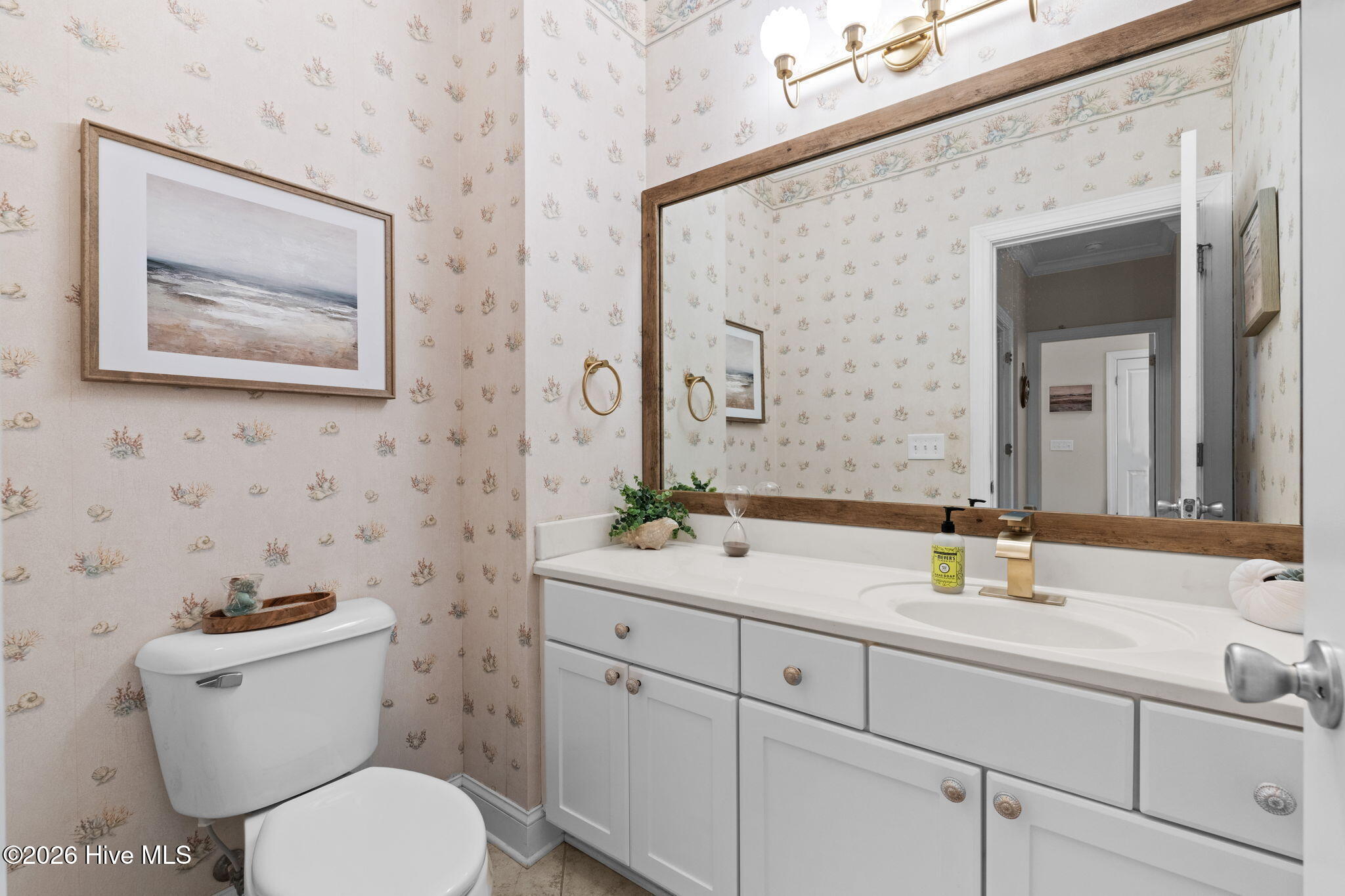 832 S Shore Drive Property Photo 14