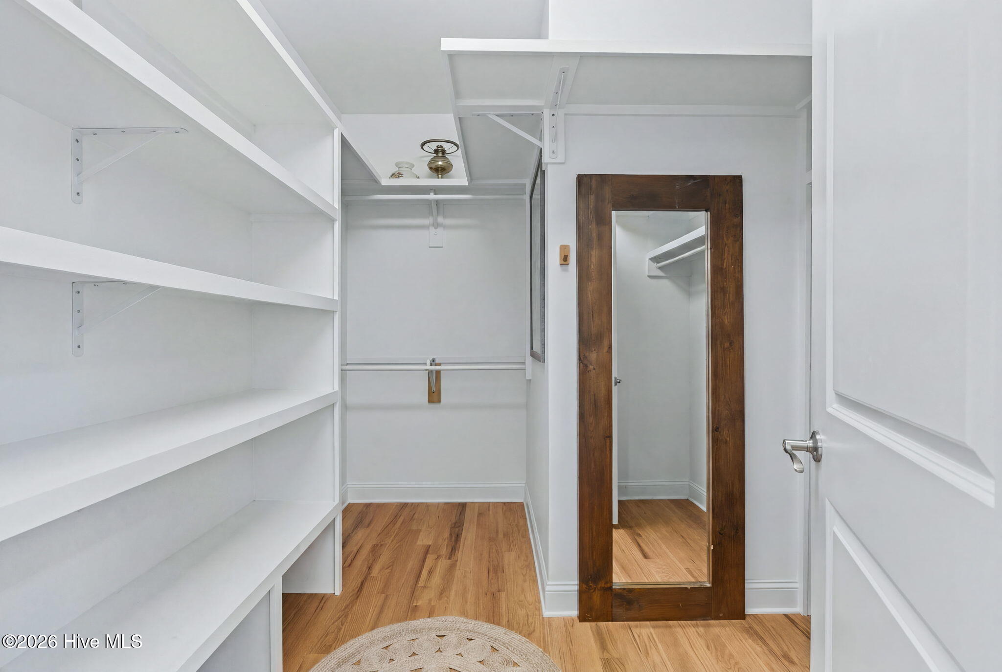 832 S Shore Drive Property Photo 21