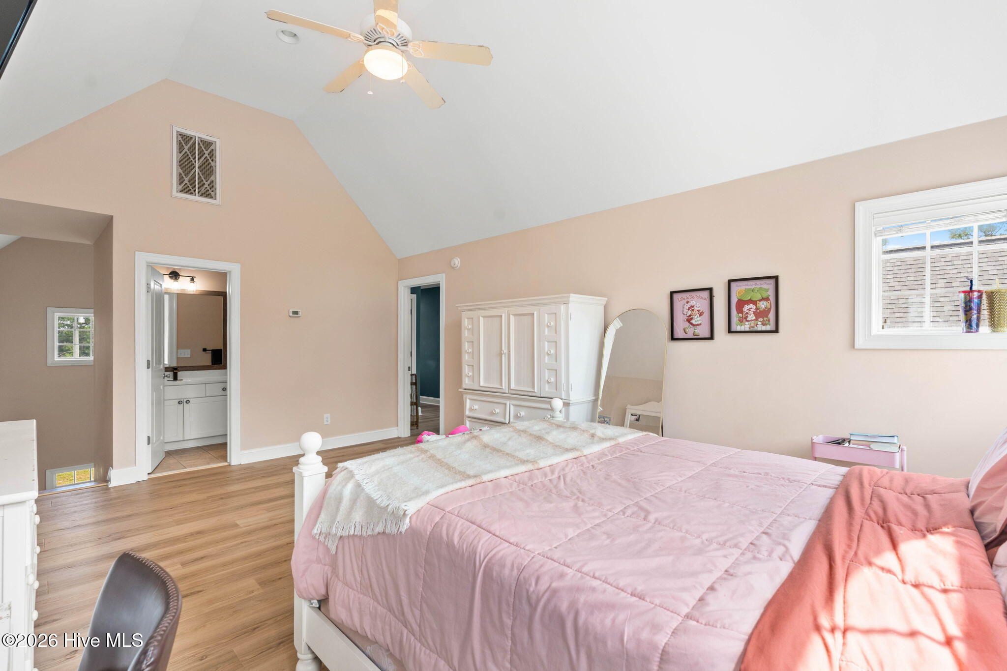 832 S Shore Drive Property Photo 23